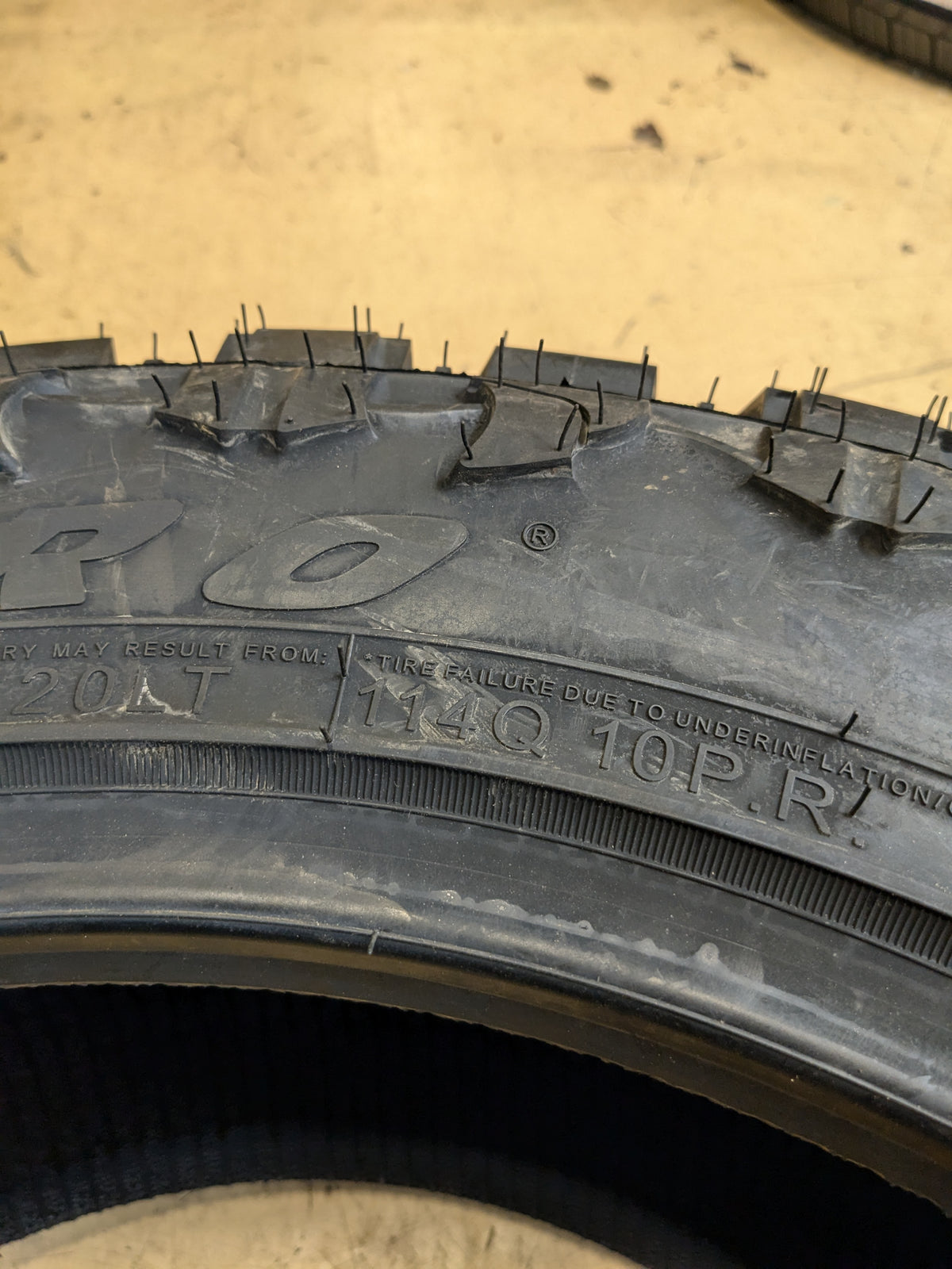(KSL ONLY) ATTURO TRAIL BLADE MT 33 12.50 20 LT 114Q MUD TERRAIN TIRE TBMTLEJM2MA