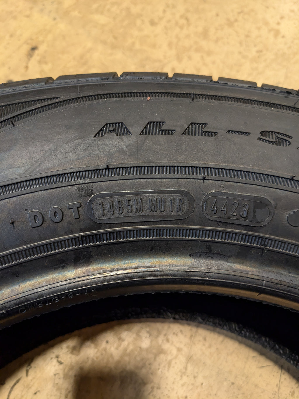 2 GOODYEAR ASSURANCE AS P 215 60 16 95T SL ALL SEASON TIRES 407562374