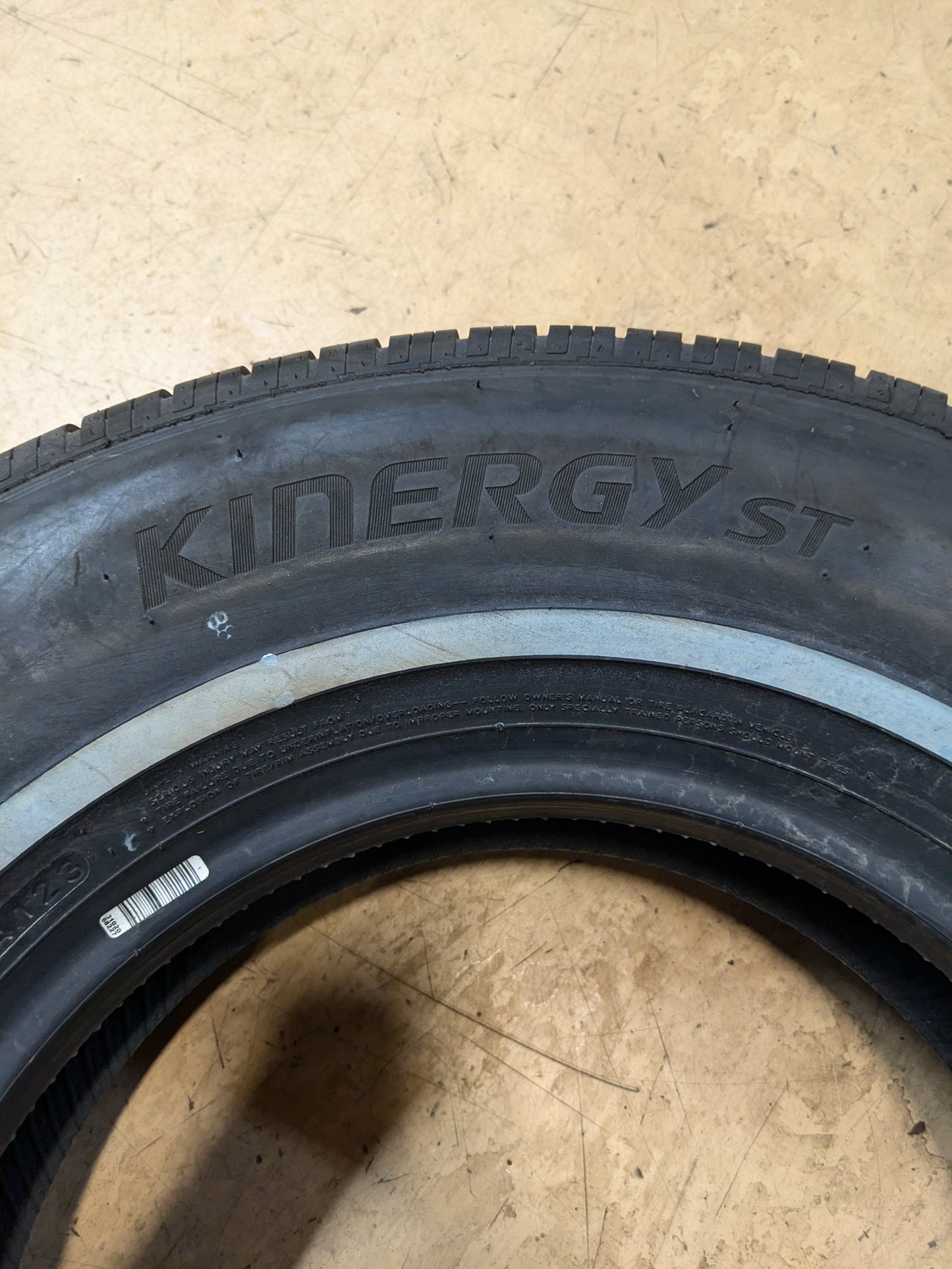 HANKOOK KINERGY ST H735 215 75 14 100T WSW PASSENGER TIRE 1021910