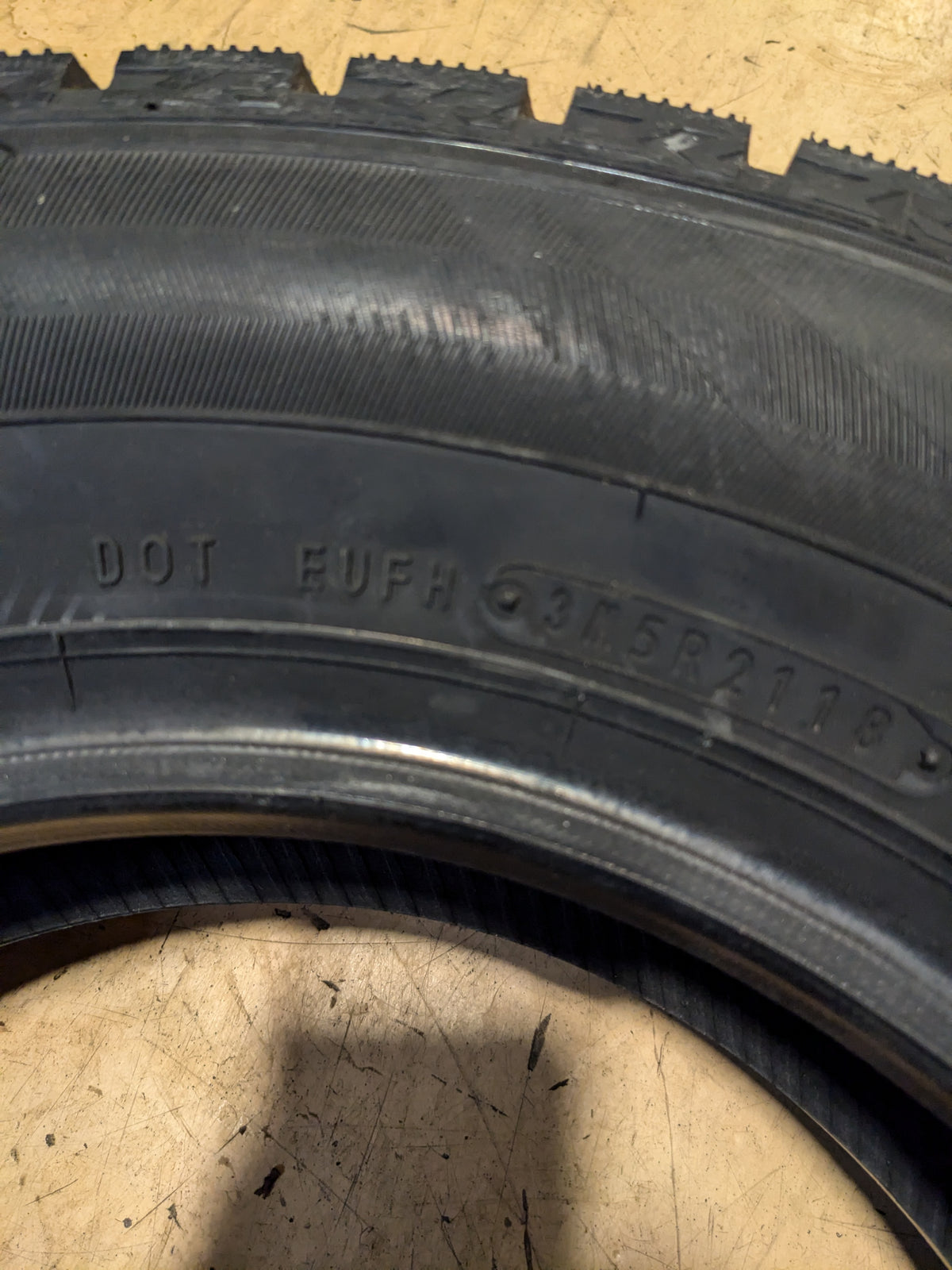 NOS DUNLOP WINTER MAXX 2 175 70 13 82T WINTER TIRE 266016600