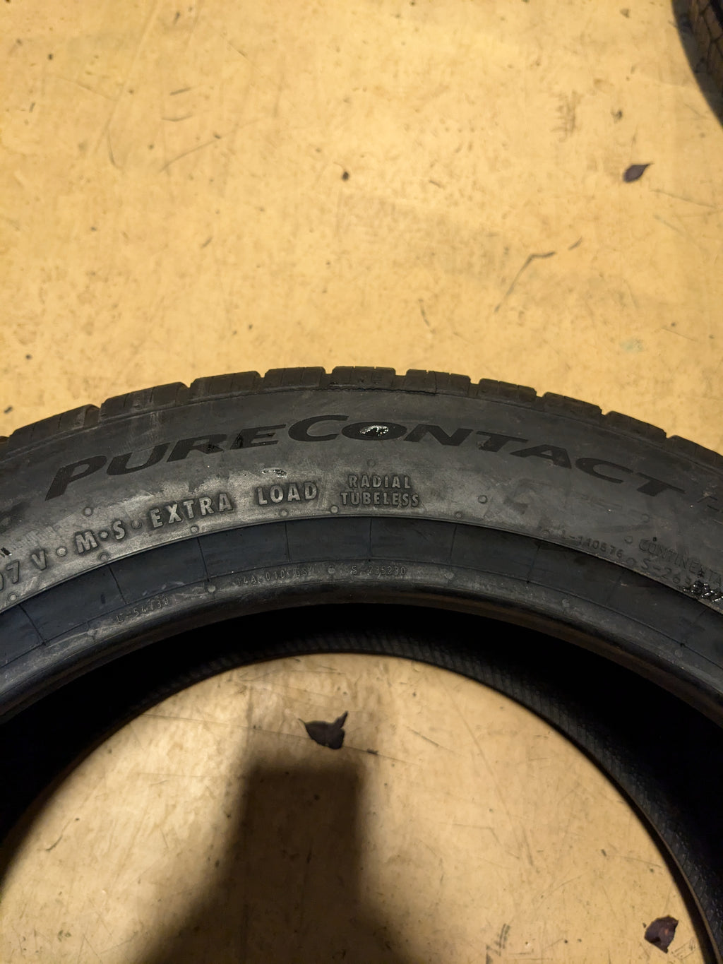 CONTINENTAL PURECONTACT LS 235 45 17 97V XL ALL SEASON TIRE 15509200000