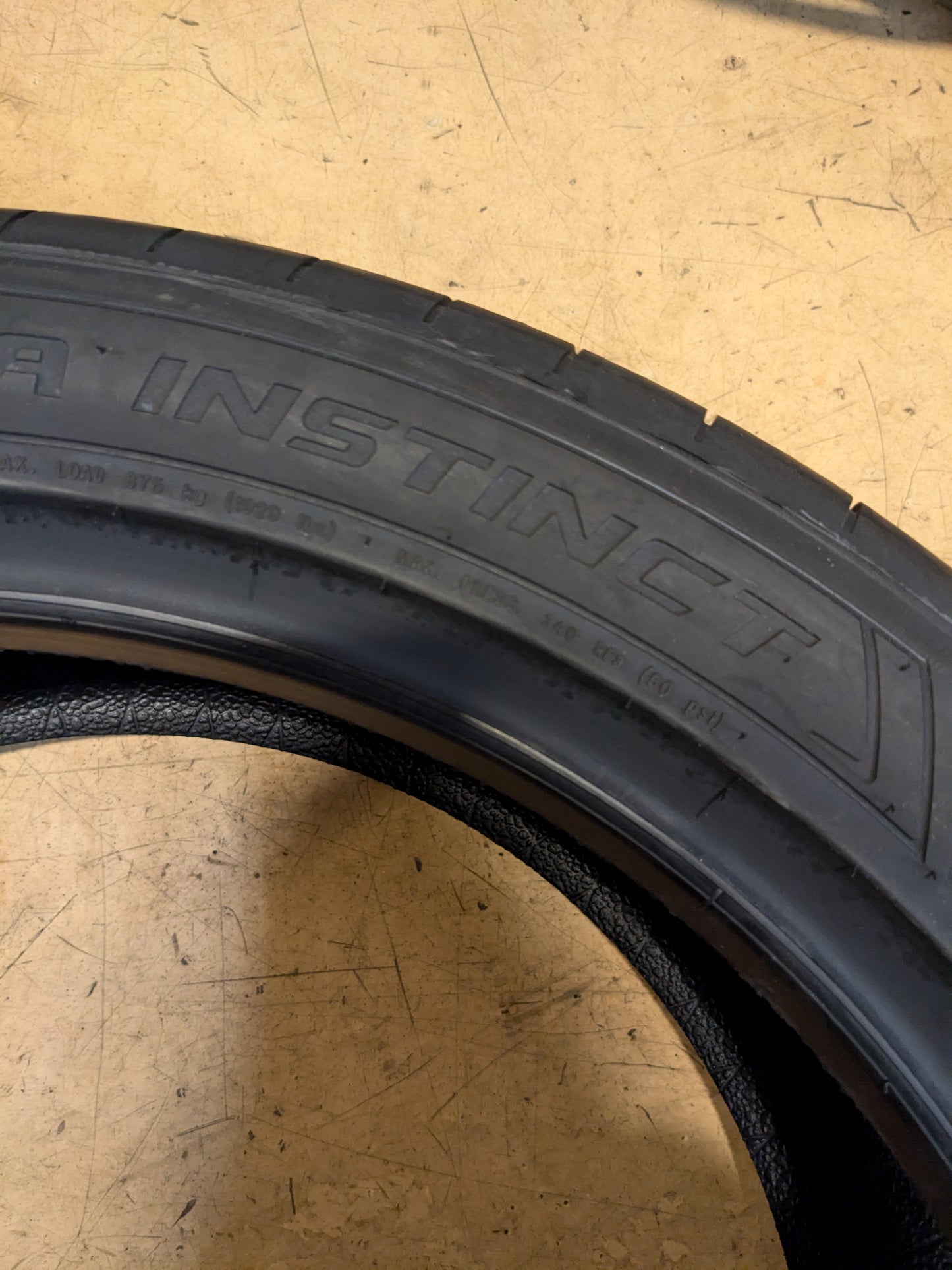 2 COOPER COBRA INSTINCT BSW P 245 45 20 103Y XL ALL SEASON TIRE 160126025