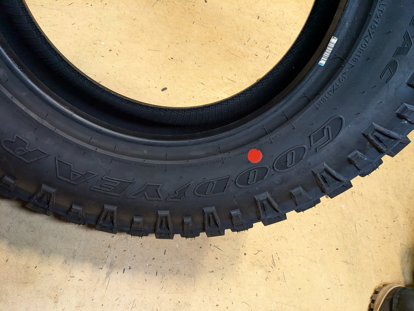 2 GOODYEAR WRANGLER DURATRAC BSW LT 275 70 18 121/118R LRD 8PLY TIRES 312068027