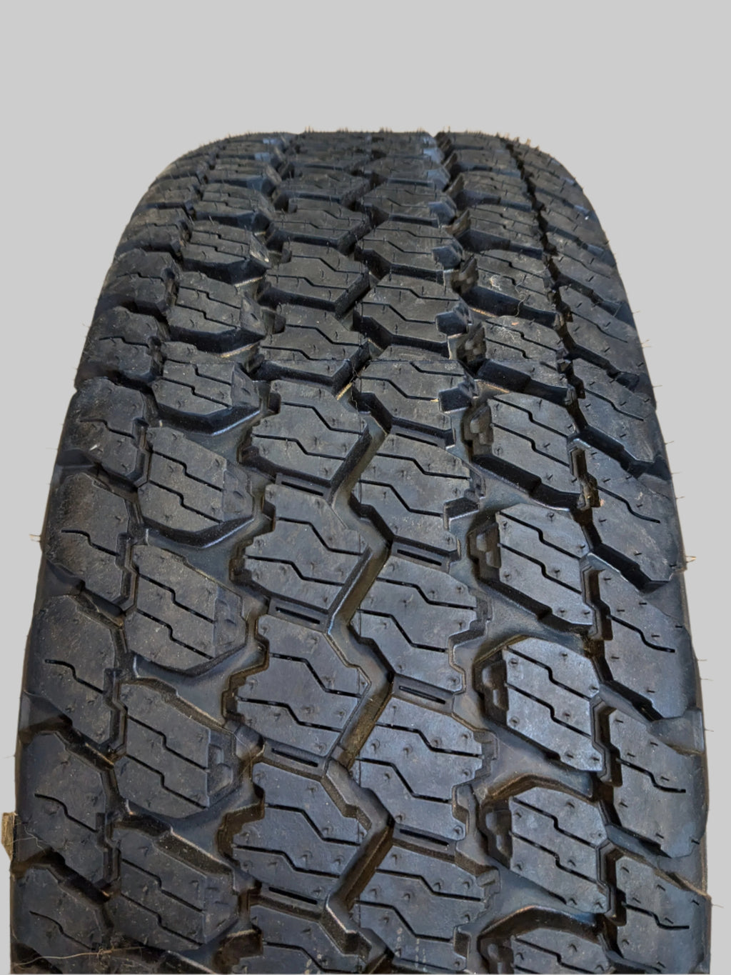 2 GOODYEAR WRANGLER AT/S BSW P 265 70 17 113S SL ALL TERRAIN TIRES 15493040000