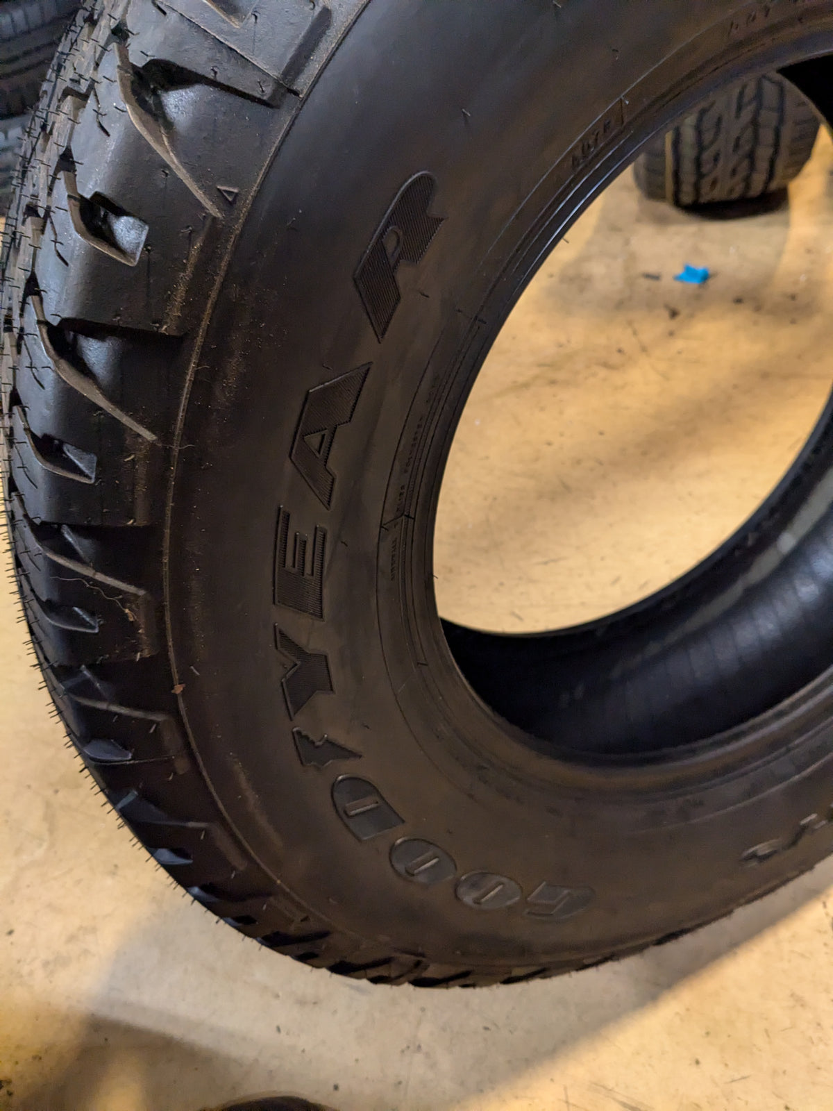 2 GOODYEAR WRANGLER AT/S BSW P 265 70 17 113S SL ALL TERRAIN TIRES 15493040000