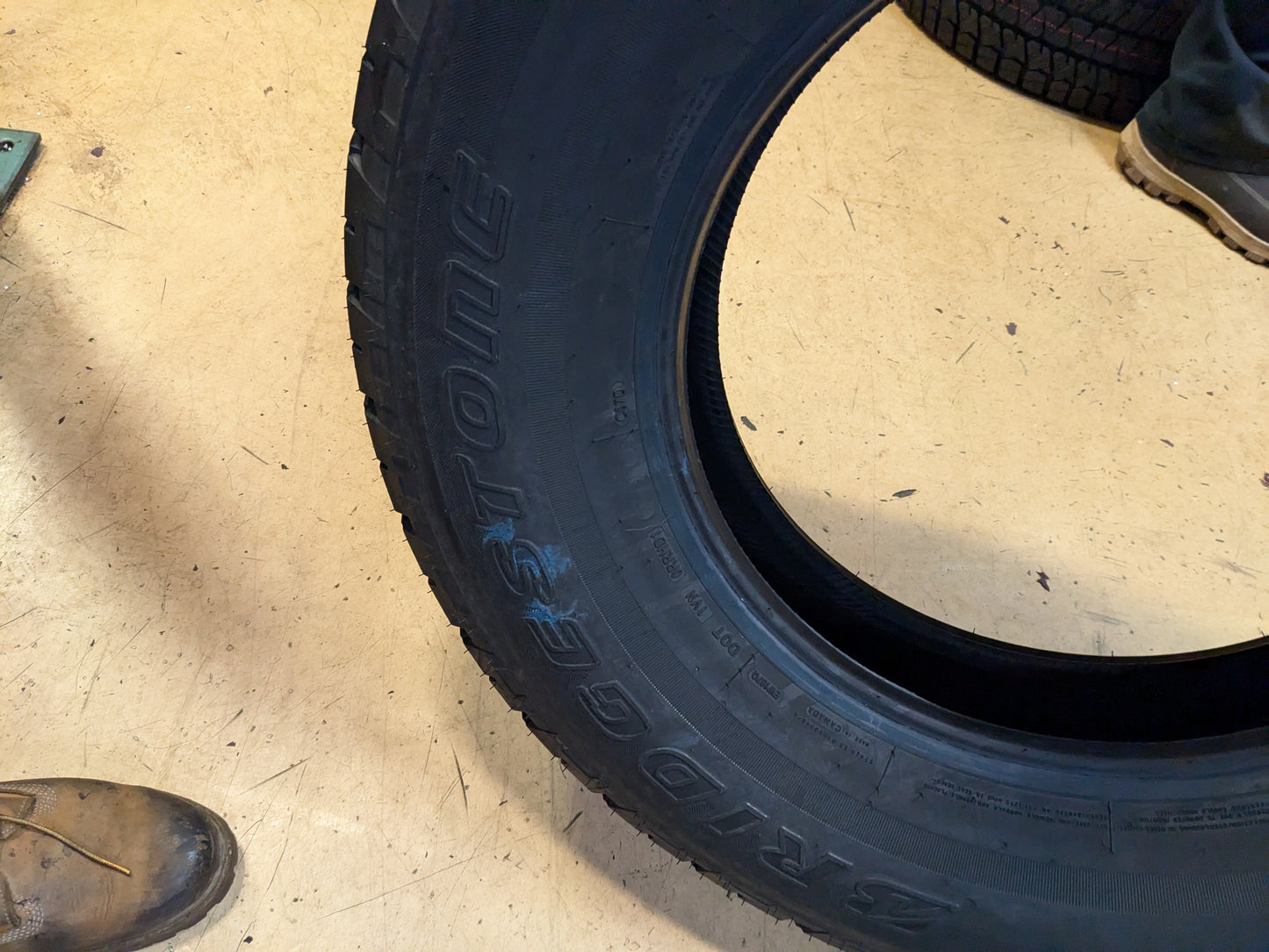BRIDGESTONE DUELER A/T RH-S BSW P 255 75 17 115T SL ALL TERRAIN TIRE 009899
