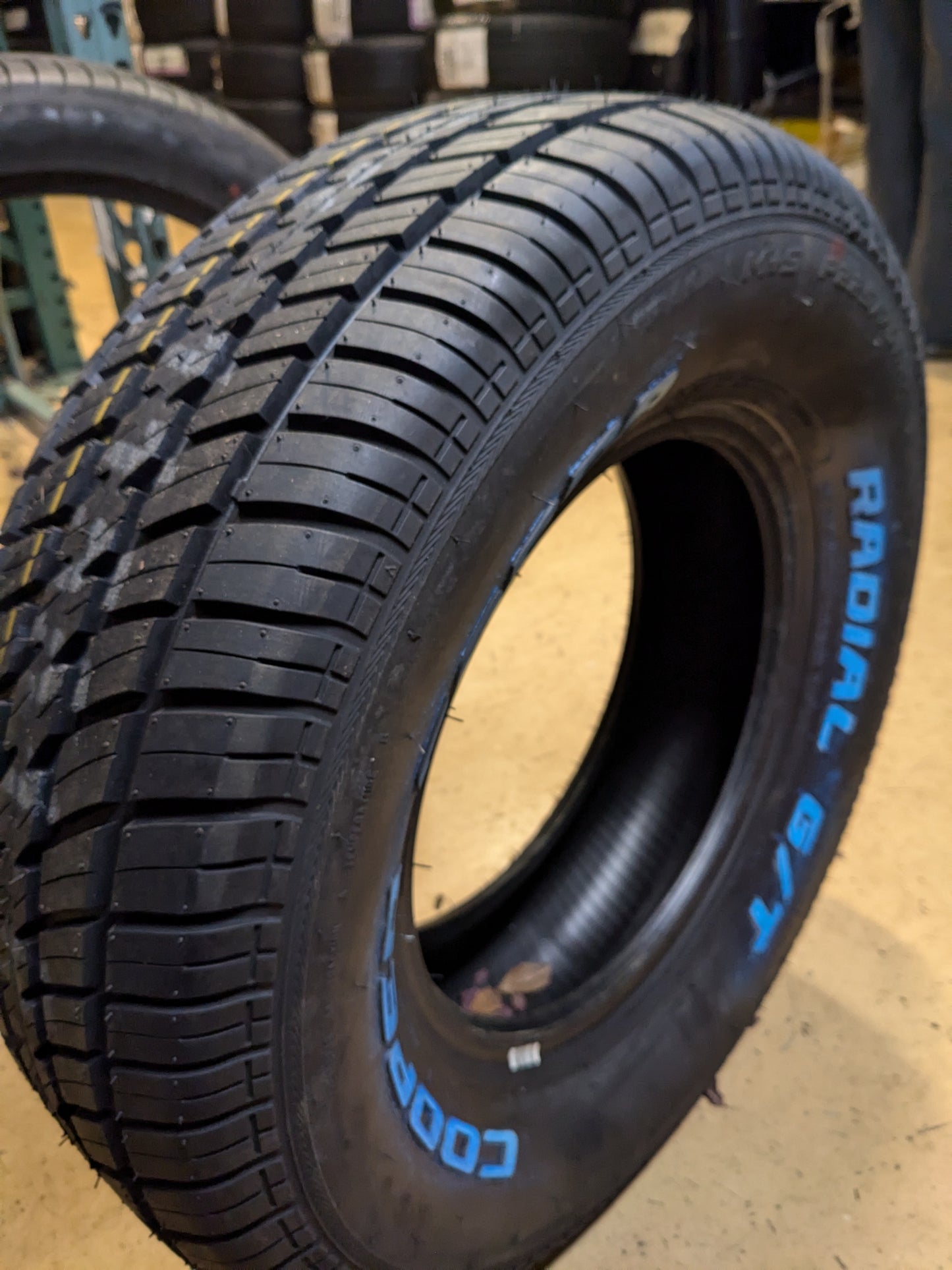 COOPER COBRA RADIAL G/T RWL P 225 70 14 98T SL ALL SEASON TIRE 160016024