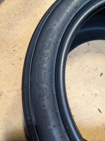 HANKOOK VENTUS F200 280 660 18 MEDIUM COMPOUND SLICK TIRES 1016480