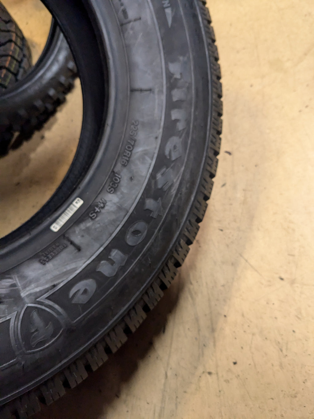 FIRESTONE WINTERFORCE 2 UV P 225 70 16 103S SL SNOW WINTER TIRE 148266