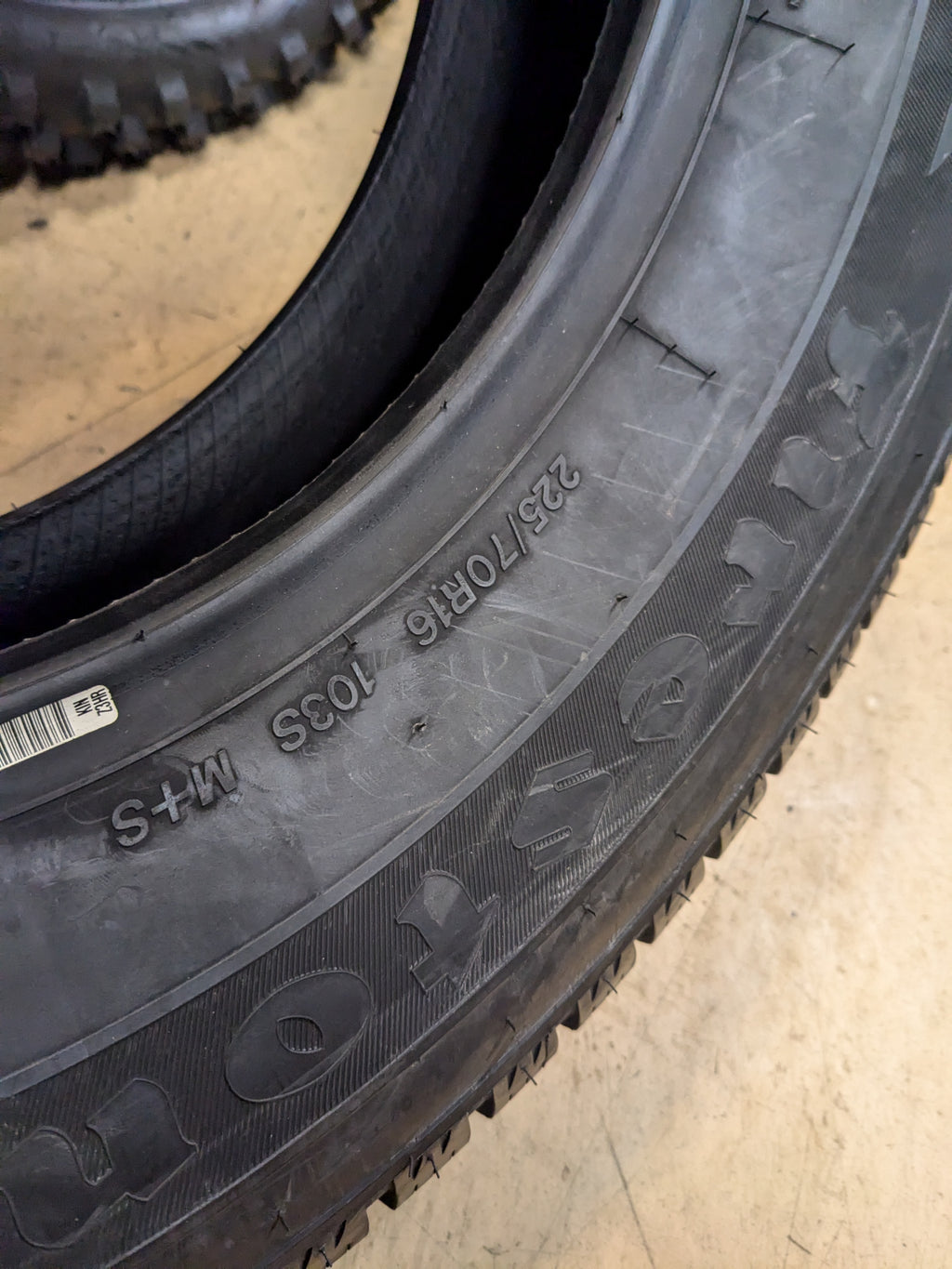 FIRESTONE WINTERFORCE 2 UV P 225 70 16 103S SL SNOW WINTER TIRE 148266