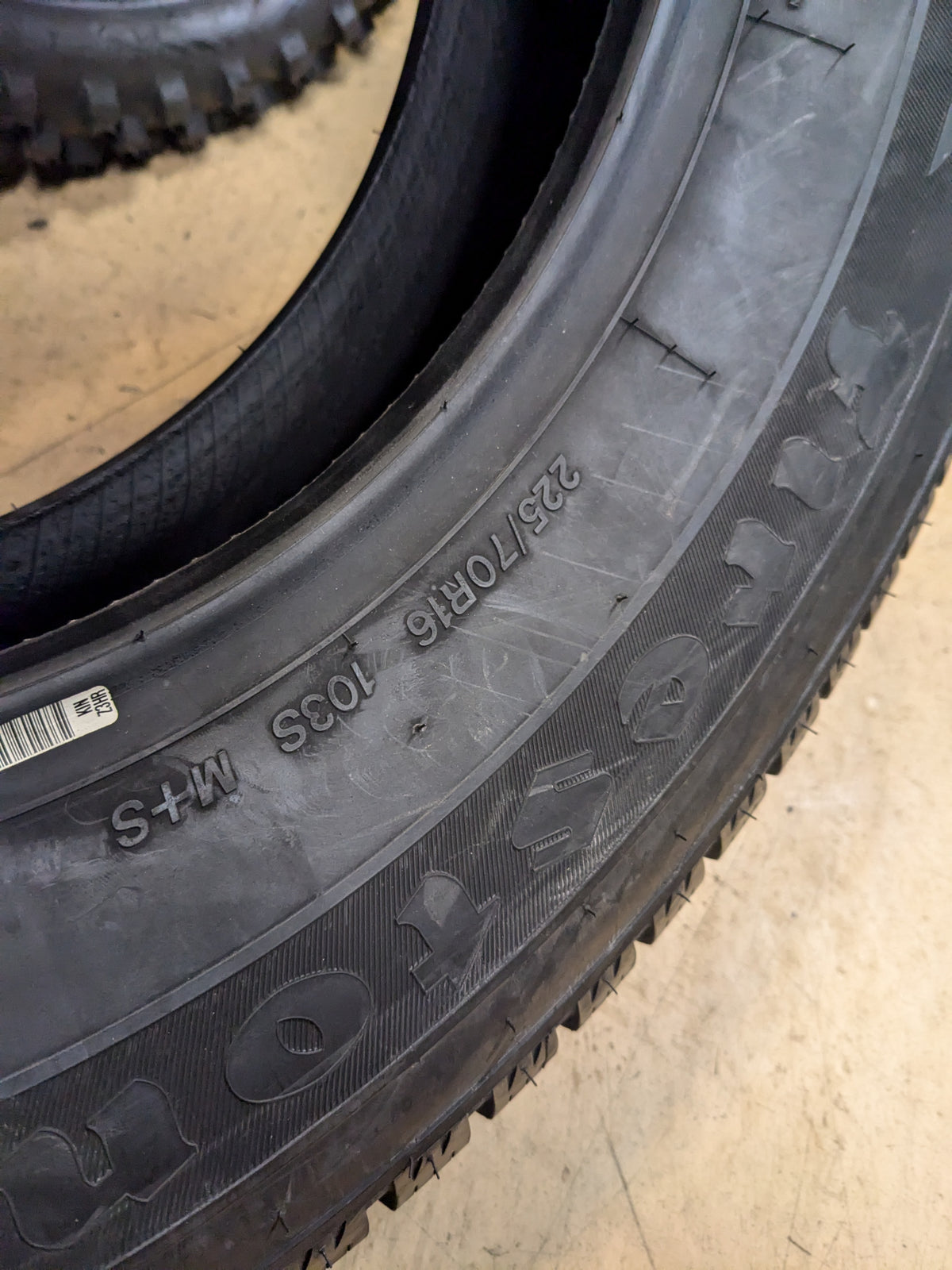 FIRESTONE WINTERFORCE 2 UV P 225 70 16 103S SL SNOW WINTER TIRE 148266