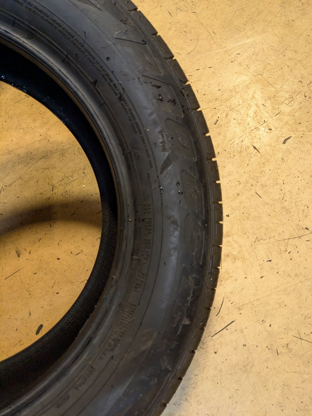USED DTO 10/32” FALKEN PRO G5 CSV P 235 65 18 106V SL ALL SEASON TIRE 28658603