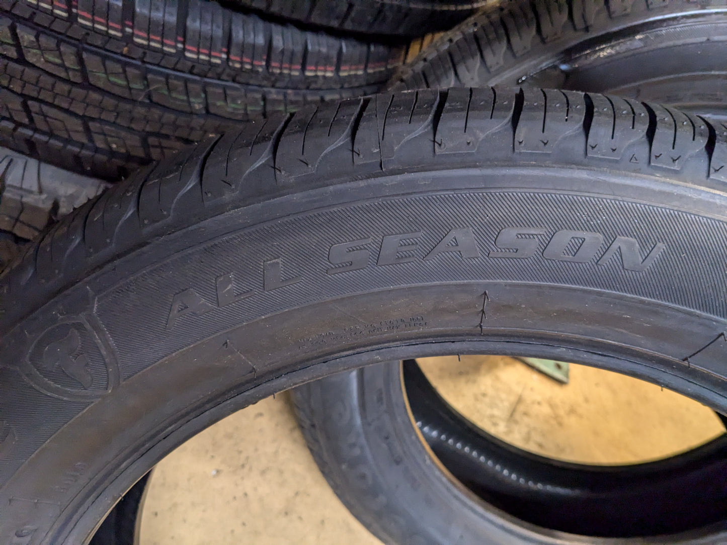 2 FIRESTONE ALL SEASON P 235 55 19 101H SL TIRE 003050