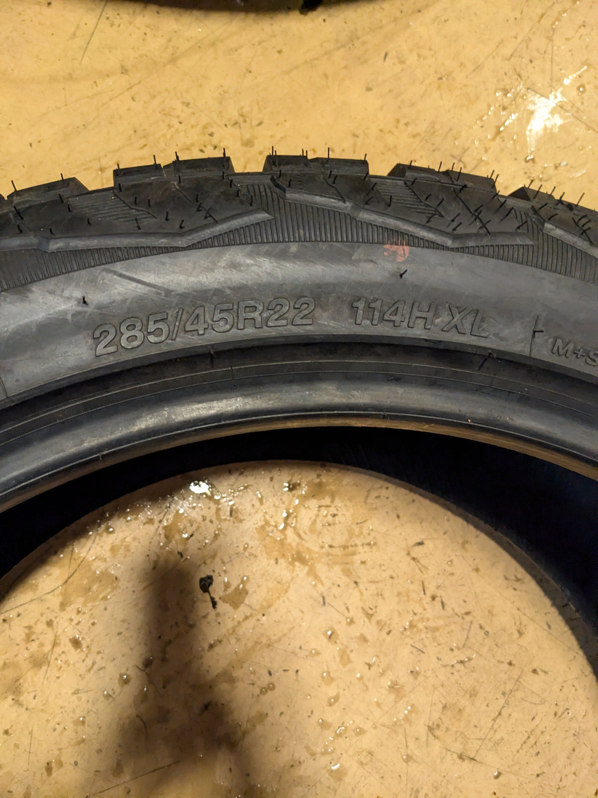 LANCASTER LS-37 AT BSW P 285 45 22 114H XL TIRE HDLB6PC