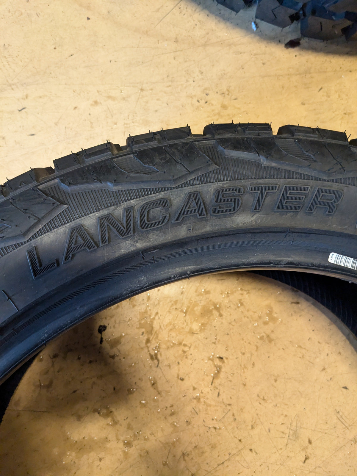 LANCASTER LS-37 AT BSW P 285 45 22 114H XL TIRE HDLB6PC