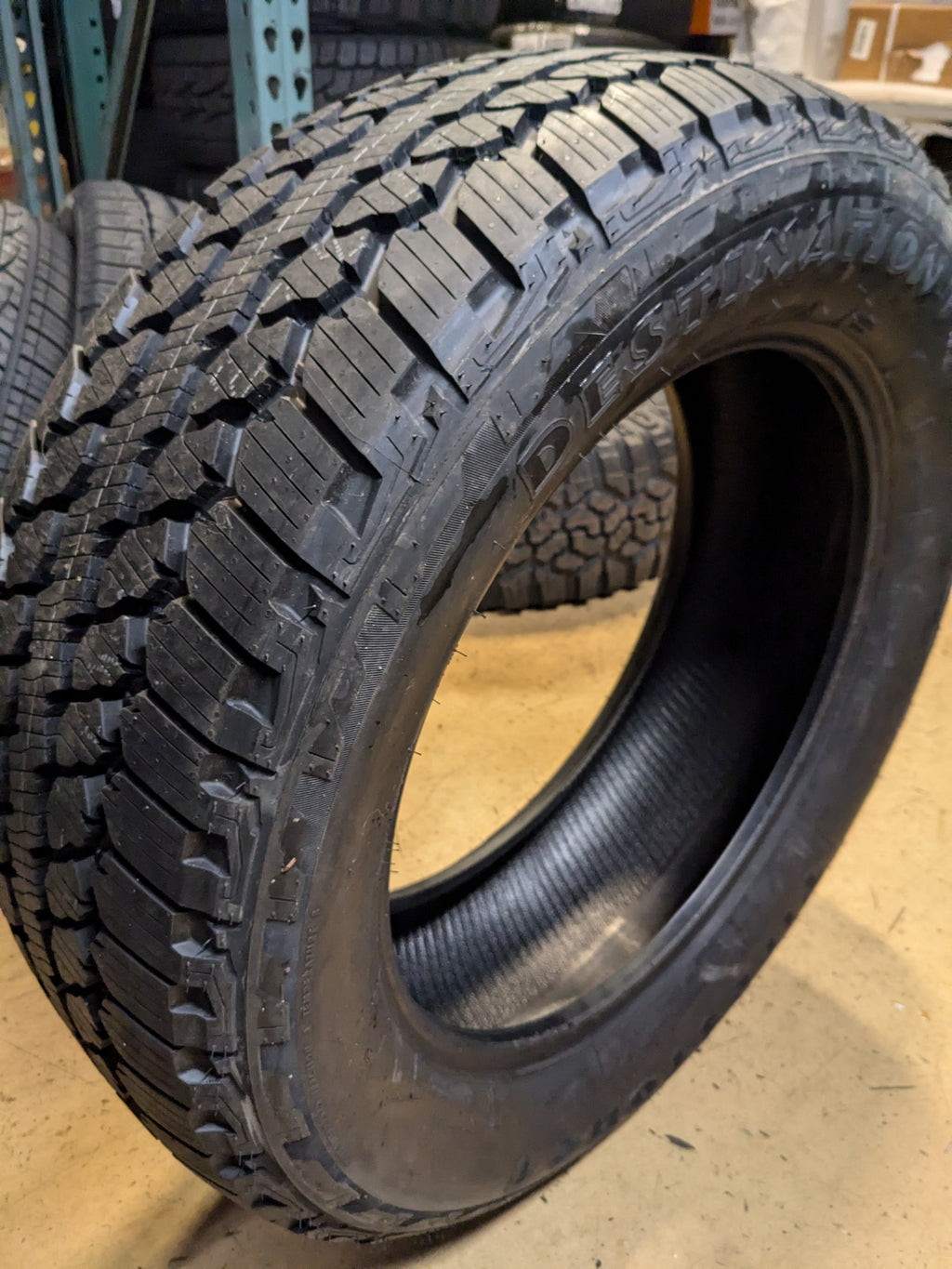 FIRESTONE DESTINATION A/T2 BSW P 275 55 20 111S SL ALL TERRAIN TIRE 014774