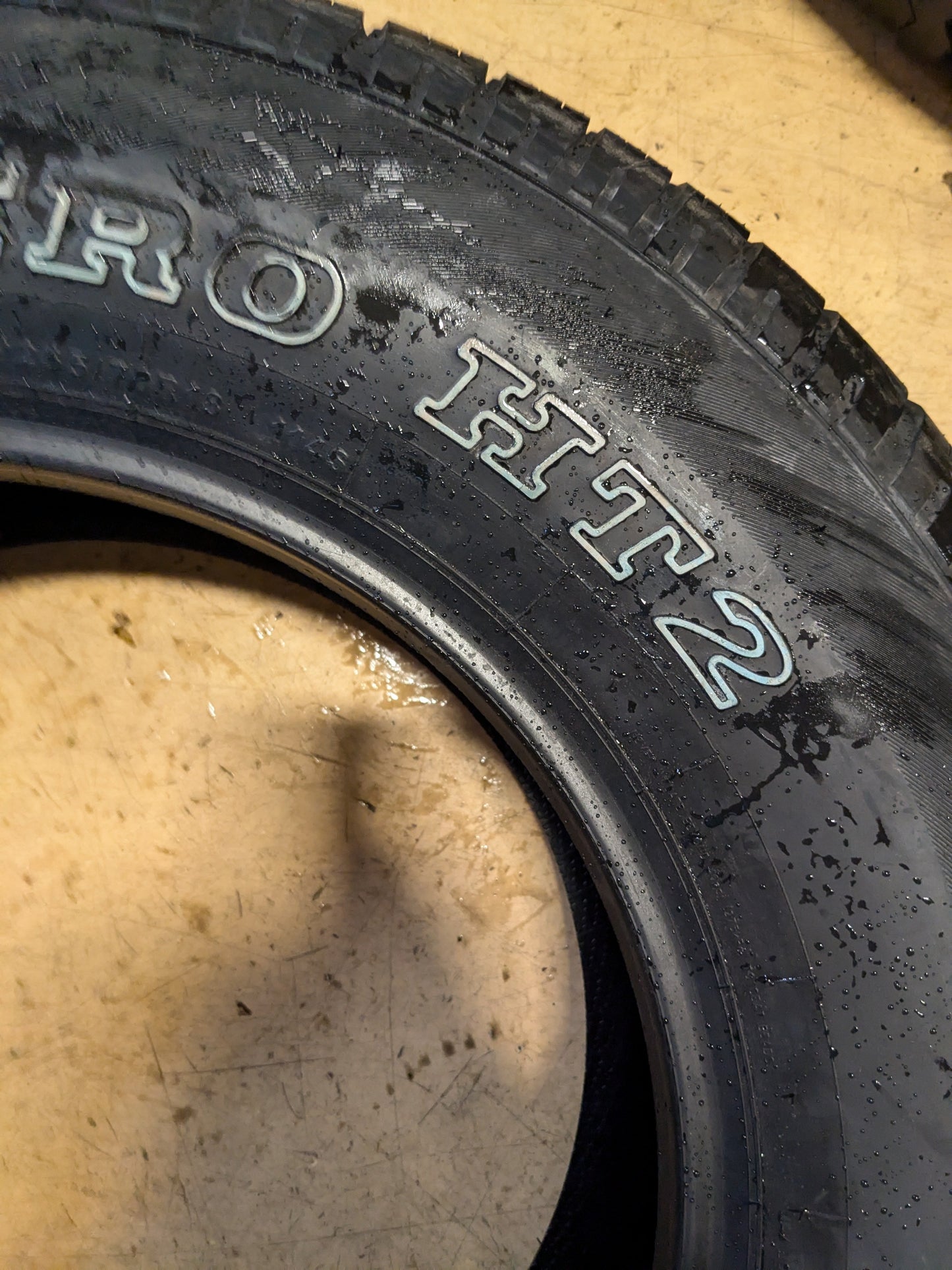 GT RADIAL SAVERO HT2 OWL P 265 70 18 114S SL HIGHWAY TERRAIN TIRES B545