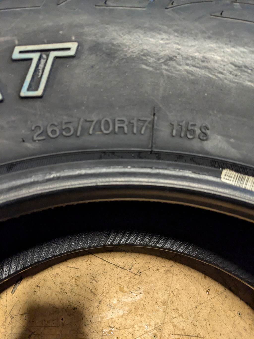 2 SUMMIT TRAIL CLIMBER AT OWL P 265 70 17 115S SL ALL TERRAIN TIRES 261325