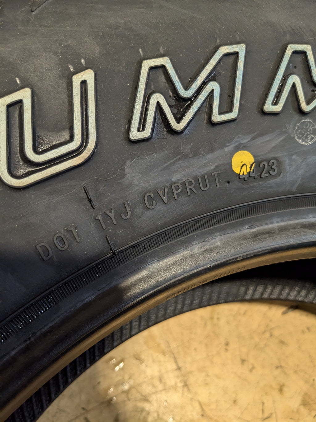 2 SUMMIT TRAIL CLIMBER AT OWL P 265 70 17 115S SL ALL TERRAIN TIRES 261325