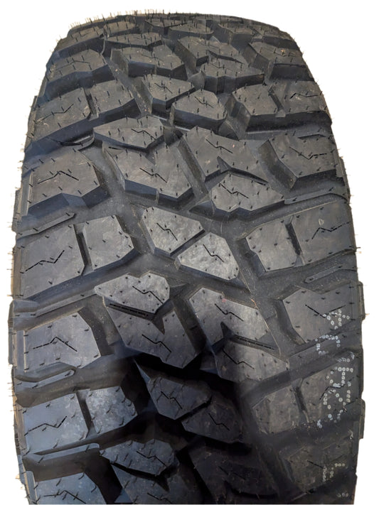 LANDSPIDER WILDTRAXX M/T BSW LT 285 65 18 125/122Q 10PLY MUD TIRE EMT012