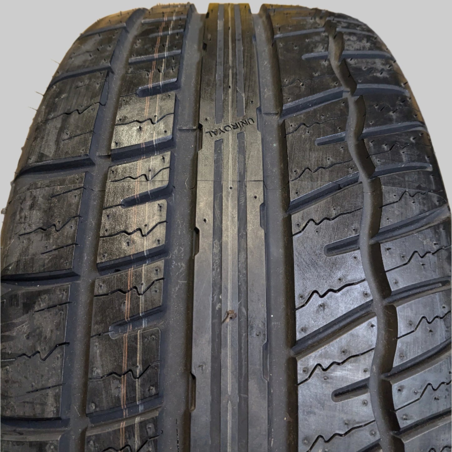 UNIROYAL POWER PAW BSW P 225 55 17 101Y XL ALL SEASON TIRE 69881