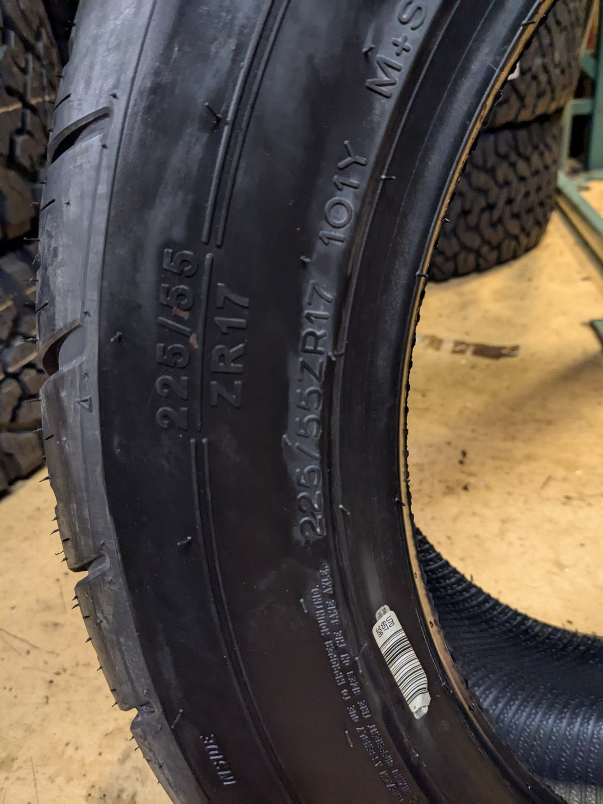 UNIROYAL POWER PAW BSW P 225 55 17 101Y XL ALL SEASON TIRE 69881