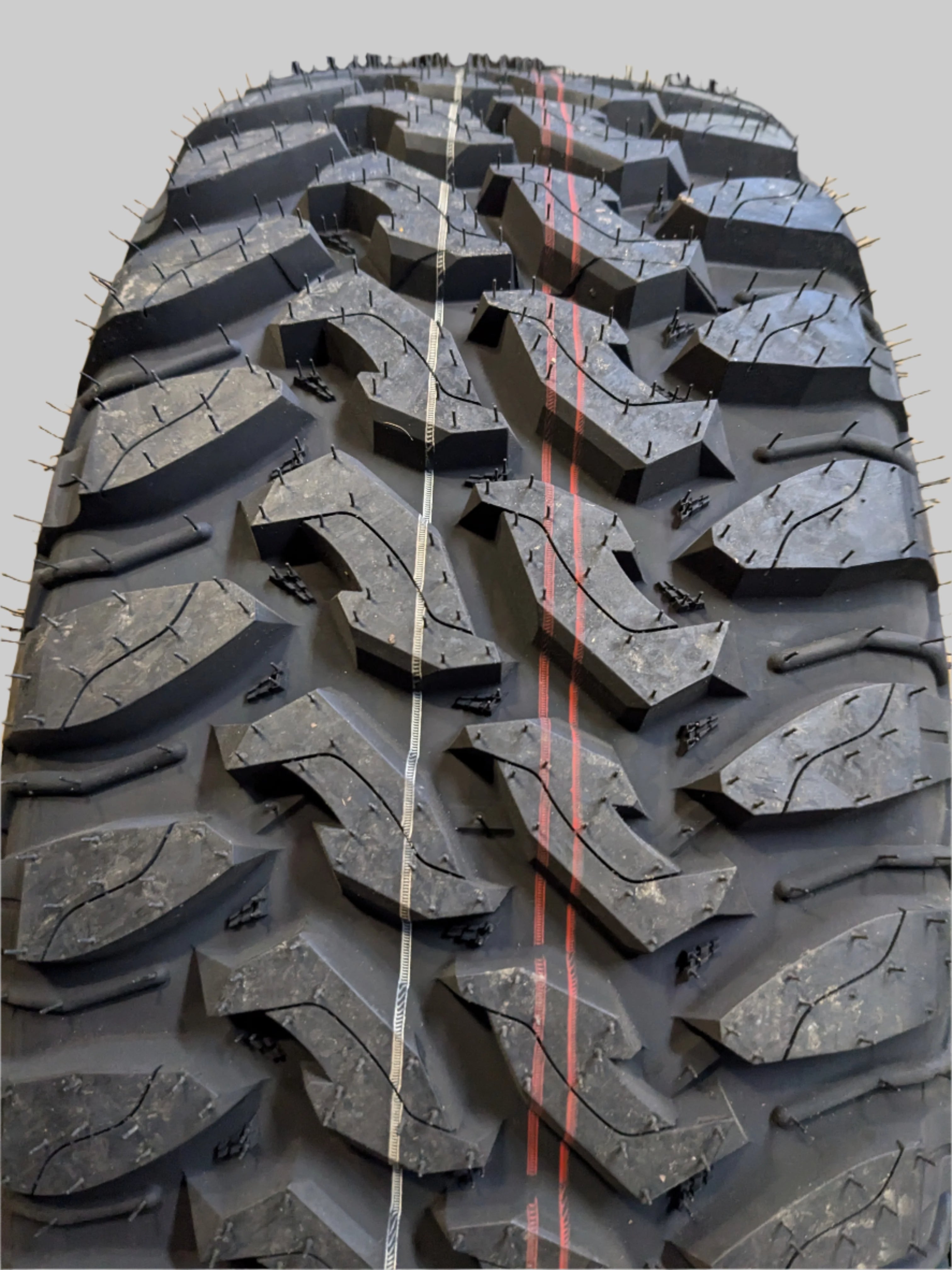 (KSL ONLY) 4 RADAR RENEGADE R7 M/T RWL LT 265 70 17 121/118Q LRE 10PLY MUD TERRAIN TIRE RZD0055
