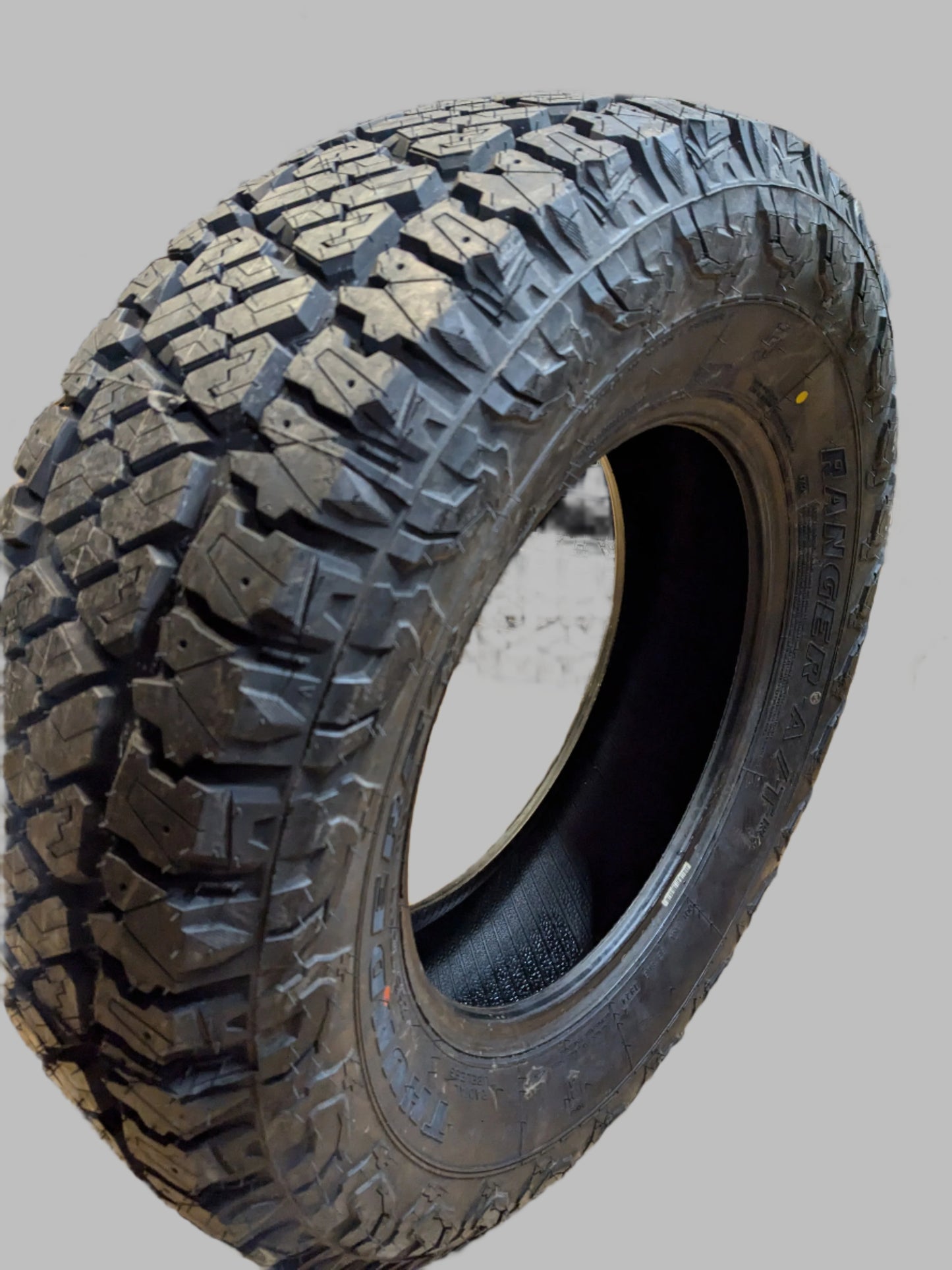 2 THUNDERER RANGER A/TR BSW P 265 70 17 115T ALL TERRAIN TIRE TH1715