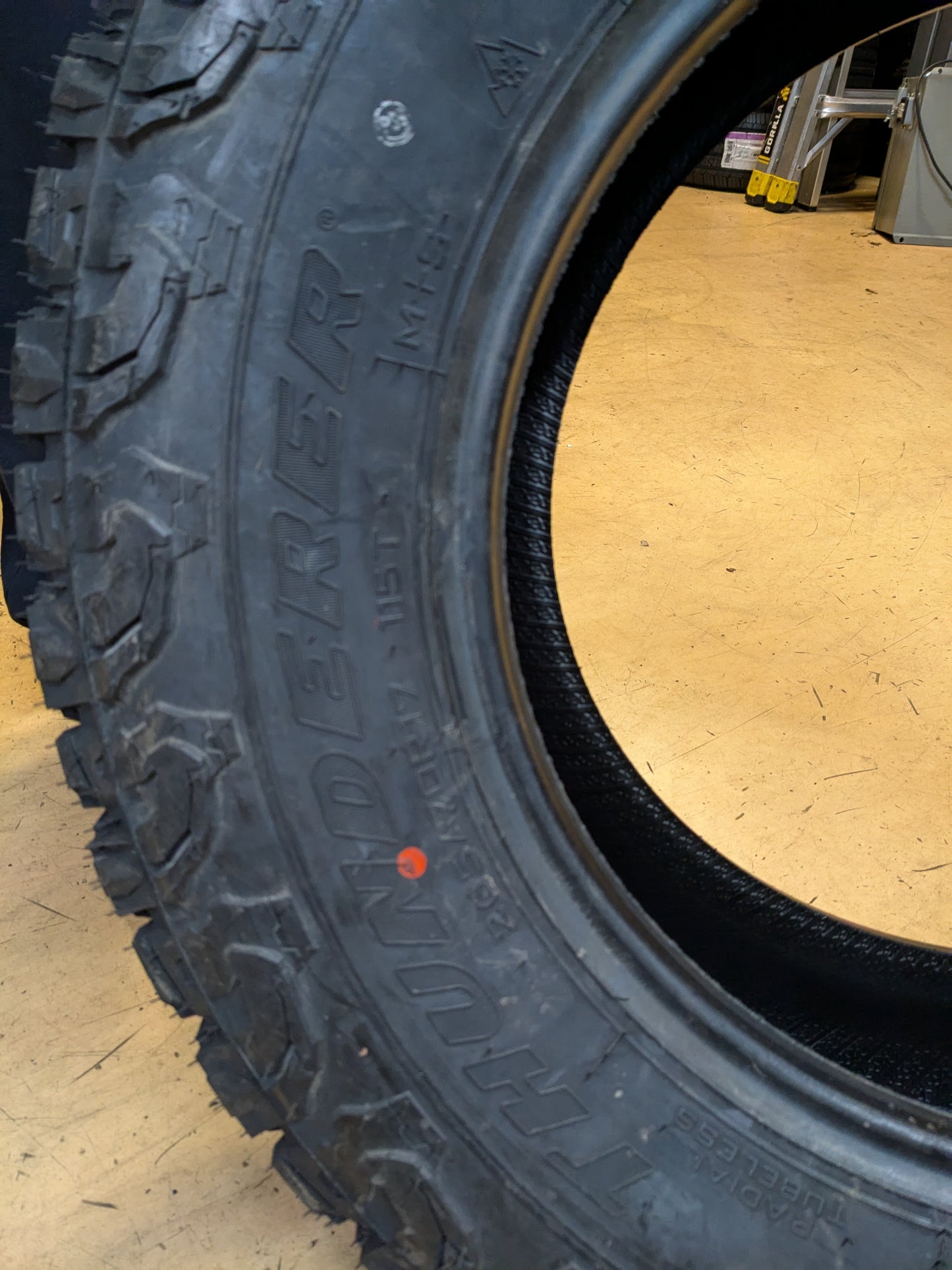 2 THUNDERER RANGER A/TR BSW P 265 70 17 115T ALL TERRAIN TIRE TH1715