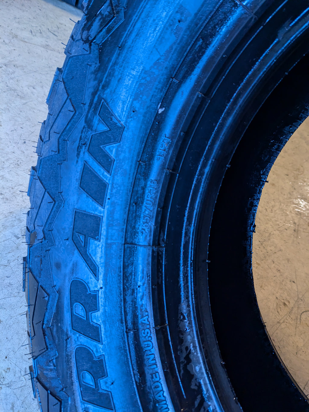 ROCKY MOUNTAIN ALL TERRAIN BSW P 265 70 16 112T TIRE 100UAD701