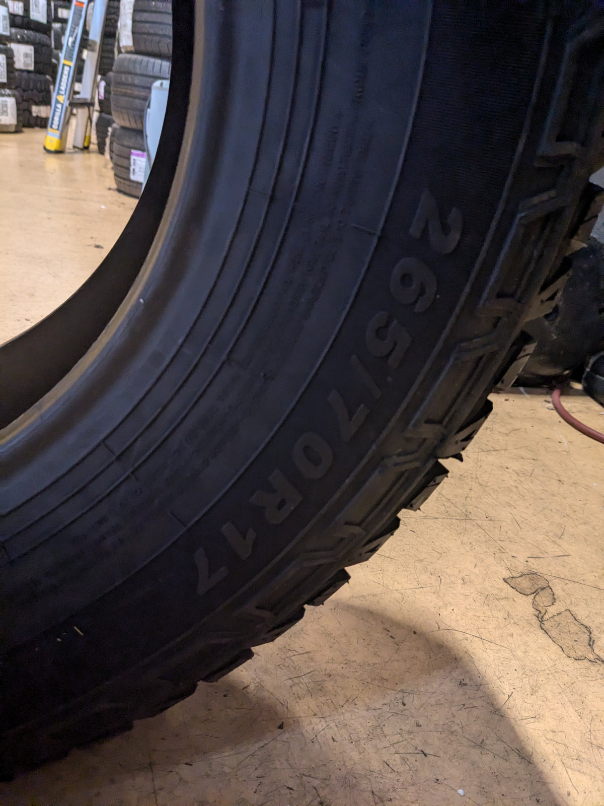 TRAVELSTAR ECOPATH A/T BSW P 265 70 17 115T ALL TERRAIN TIRE LLSUV018