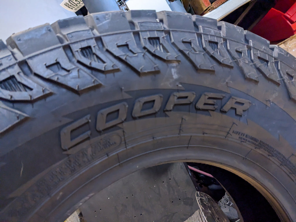 COOPER DISCOVERER ALL TERRAIN BSW LT 245 75 16 120/116R TIRE 170222009