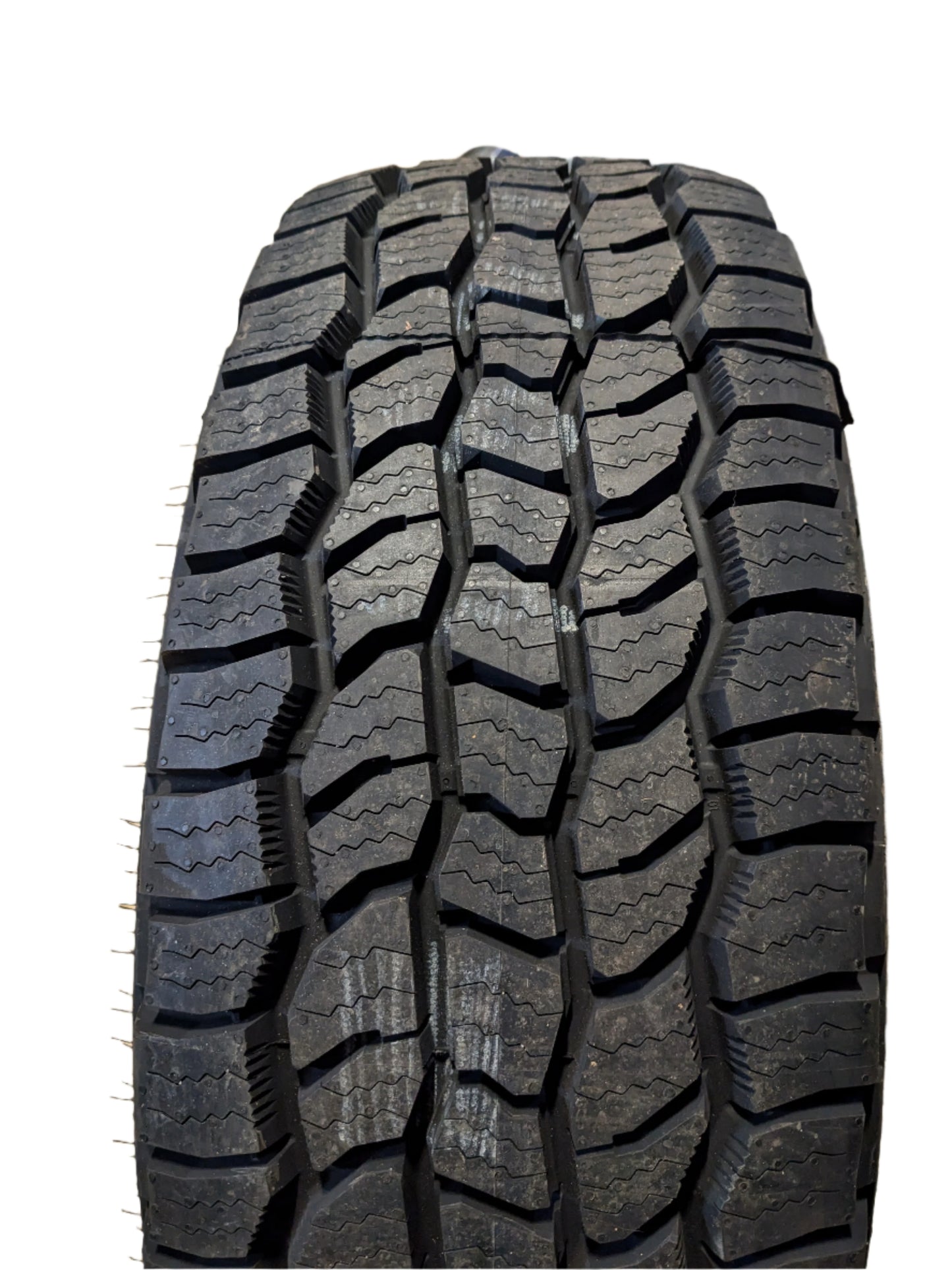 COOPER DISCOVERER ALL TERRAIN BSW LT 285 70 17 121S LRE 10 PLY ALL TERRAIN TIRE 170311009