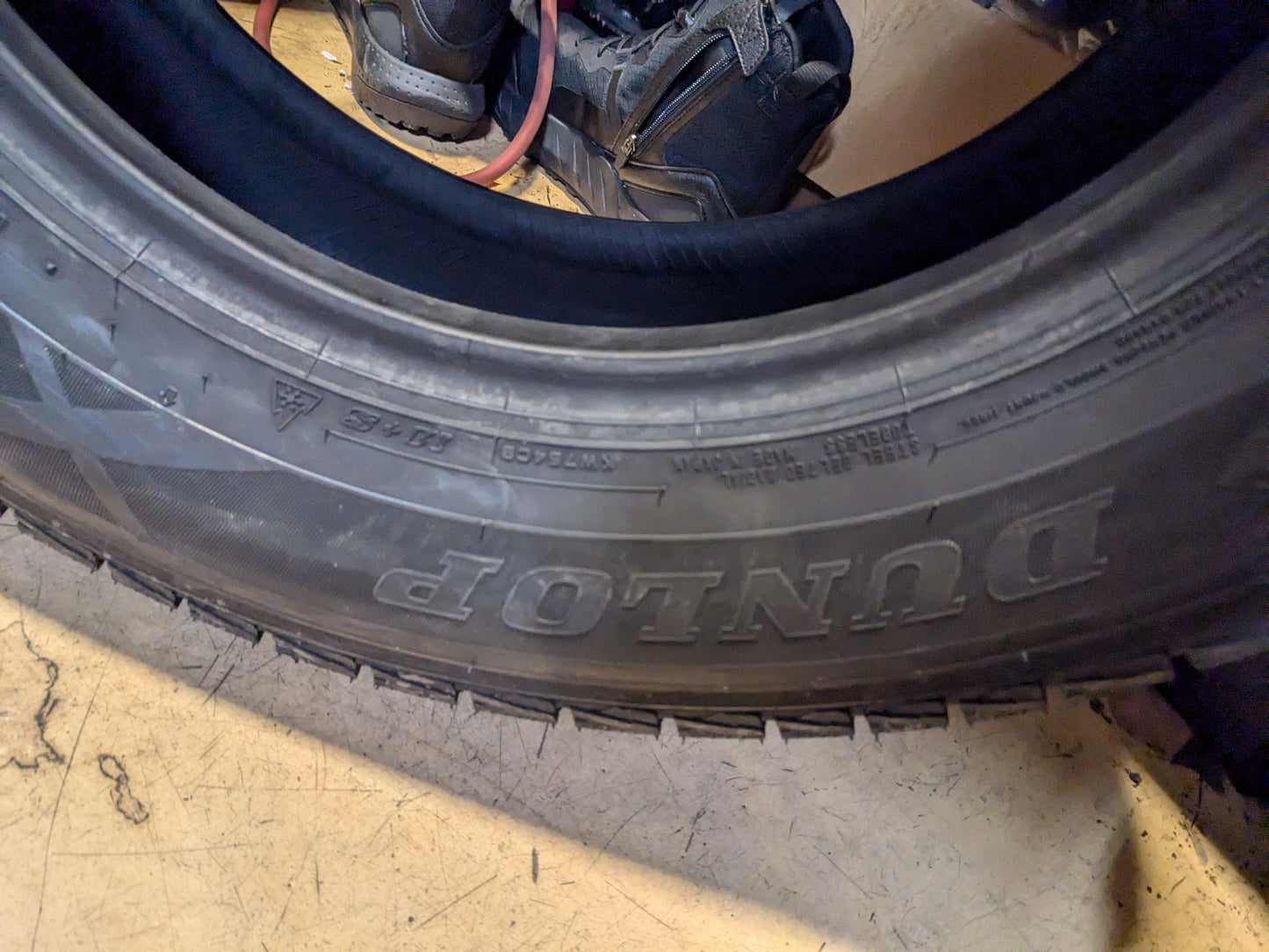 2 DUNLOP WINTER MAXX SJ8 BSW P 235 65 17 108R XL WINTER TIRE 290124109
