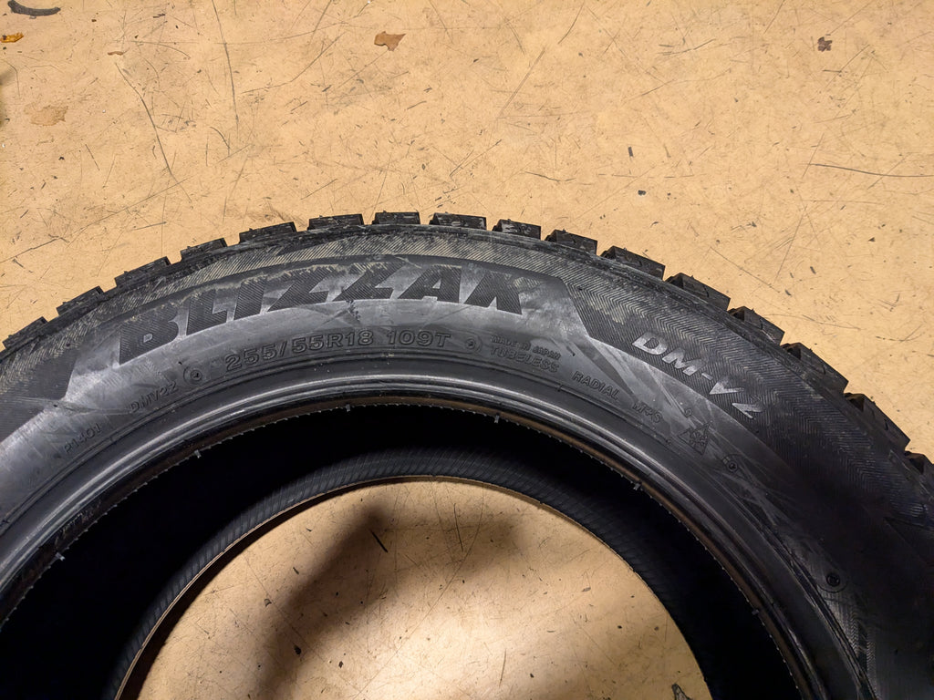 BRIDGESTONE BLIZZAK DMV2 BSW P 255 55 18 109T XL WINTER TIRE 015879