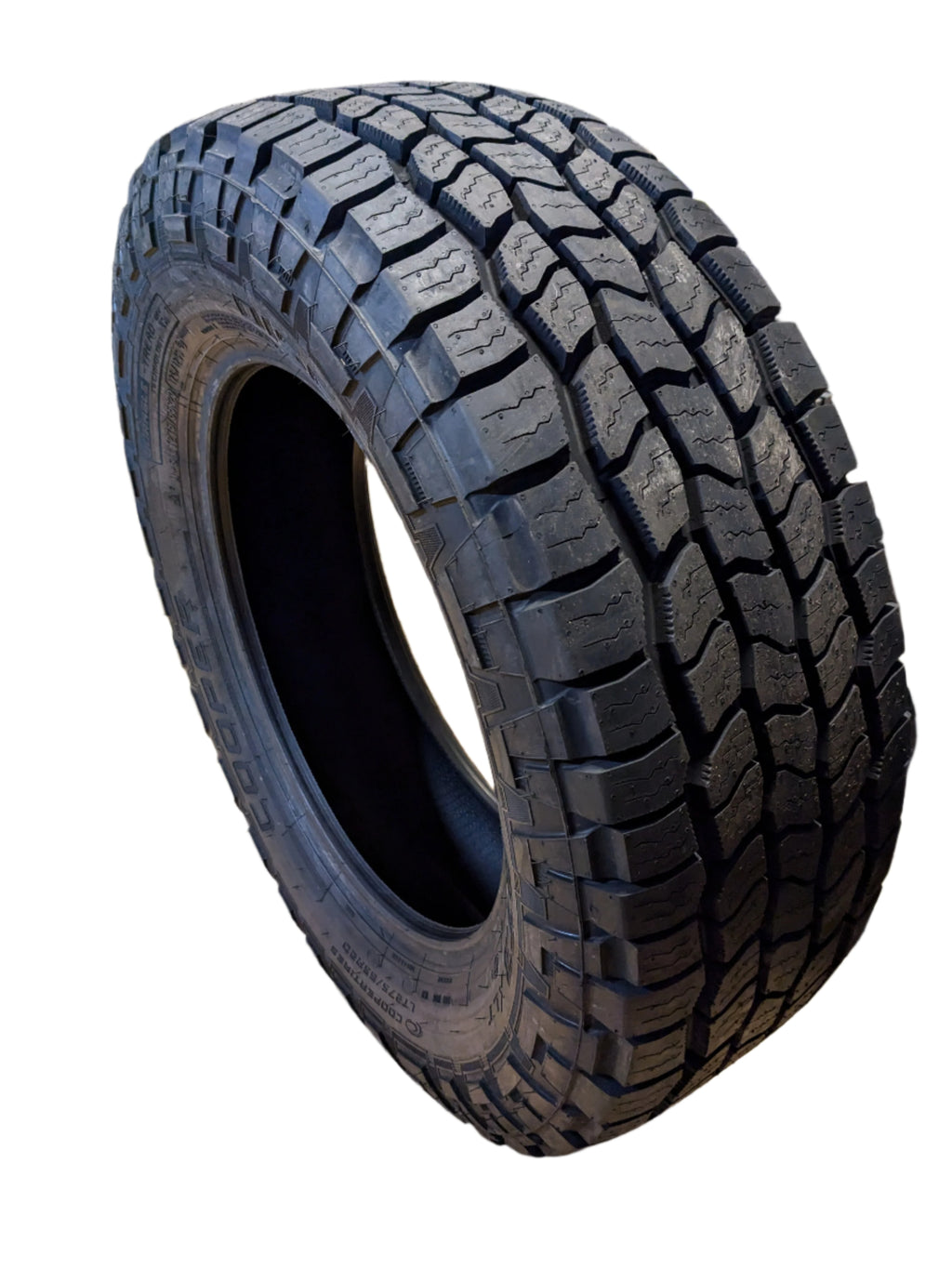 COOPER DISCOVERER AT3 XLT BSW LT 275 65 20 126/123S LRE 10 PLY TIRE