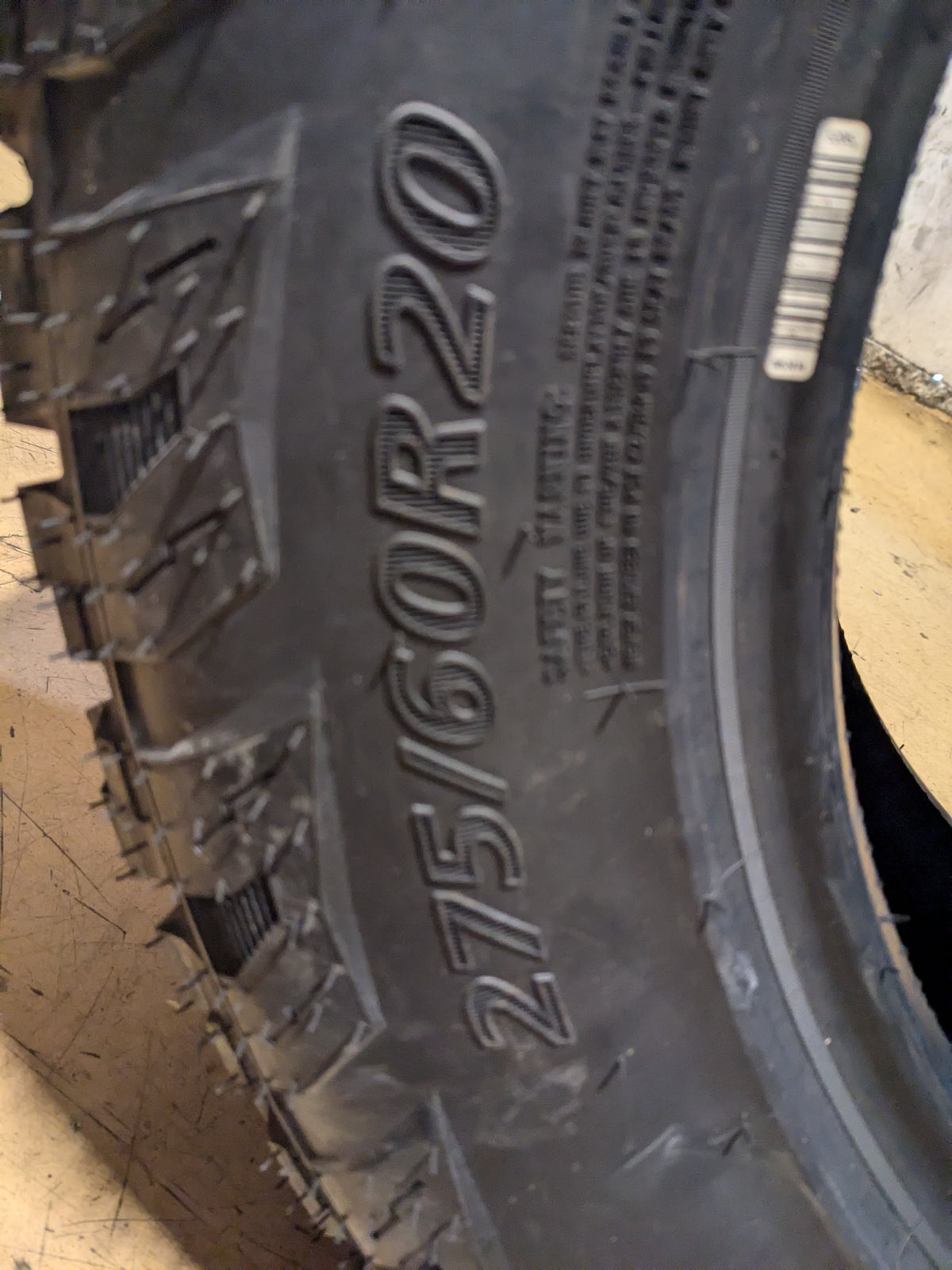 ACHILLES DESERT HAWK AT3 BSW P 275 60 20 115T SL TIRE ADK15