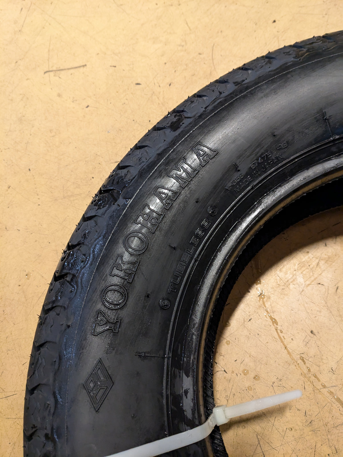 YOKOHAMA SUPER VAN 356 BSW LT 185 14 101R D 8 PLY 110135603