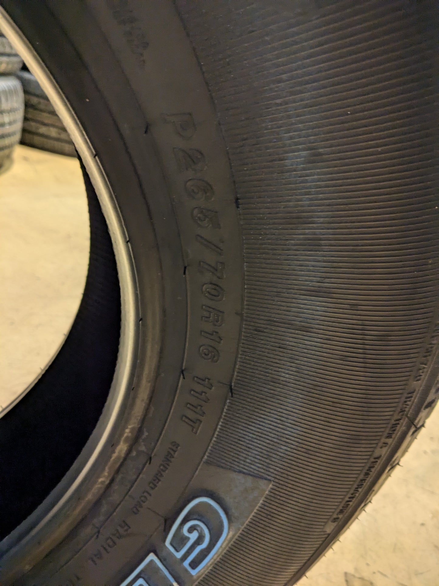 YOKOHAMA GEOLANDAR HT G056 OWL P 265 70 16 111T SL TIRE 110105621