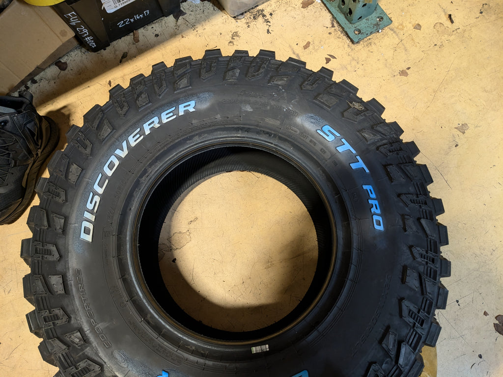 2 COOPER DISCOVERER STT PRO RWL LT 32 11.5 15 113Q C MUD TERRAIN TIRE 170130034