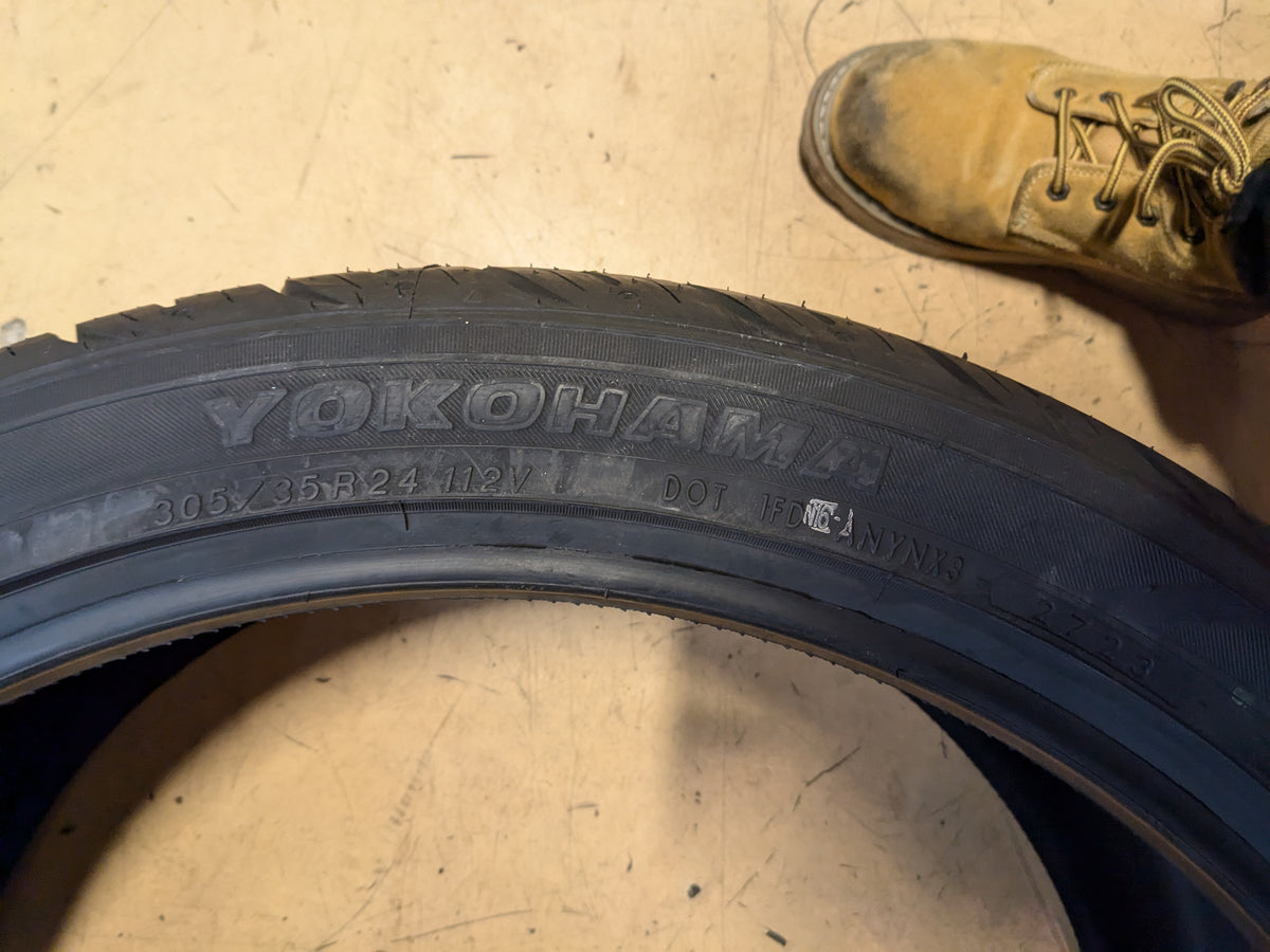 YOKOHAMA PARADA SPEC-X P 305 35 24 112V XL TIRE 110100211