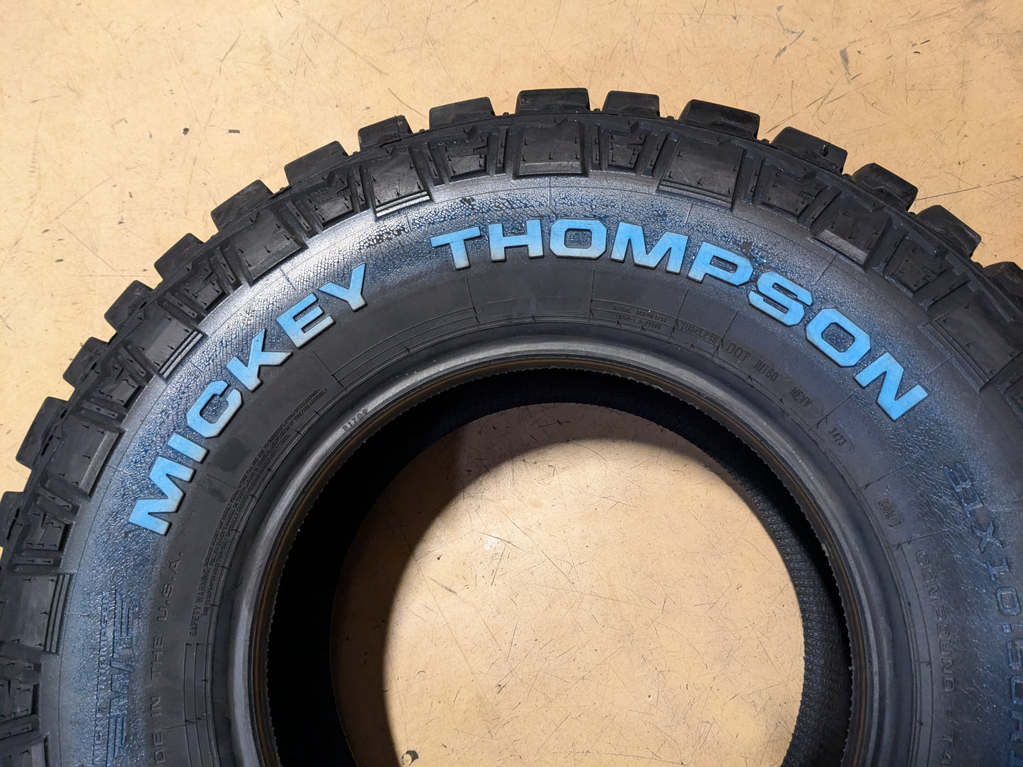 MICKEY THOMPSON BAJA LEGEND EXP RWL LT 31 10.5 15 109Q ALL TERR. TIRE 331055003