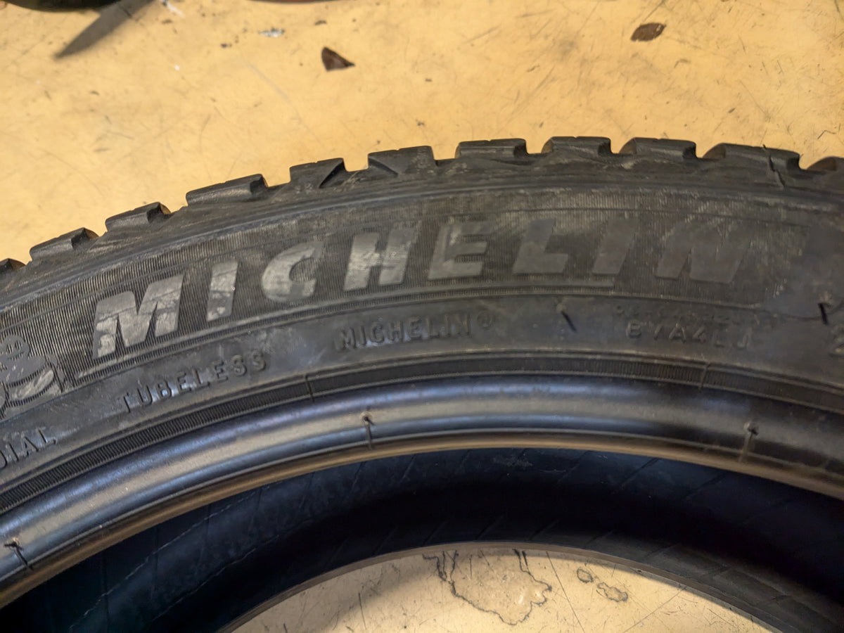 2 MICHELIN CROSSCLIMATE2 BSW P 235 40 18 XL 95V ALL SEASON TIRE 45388