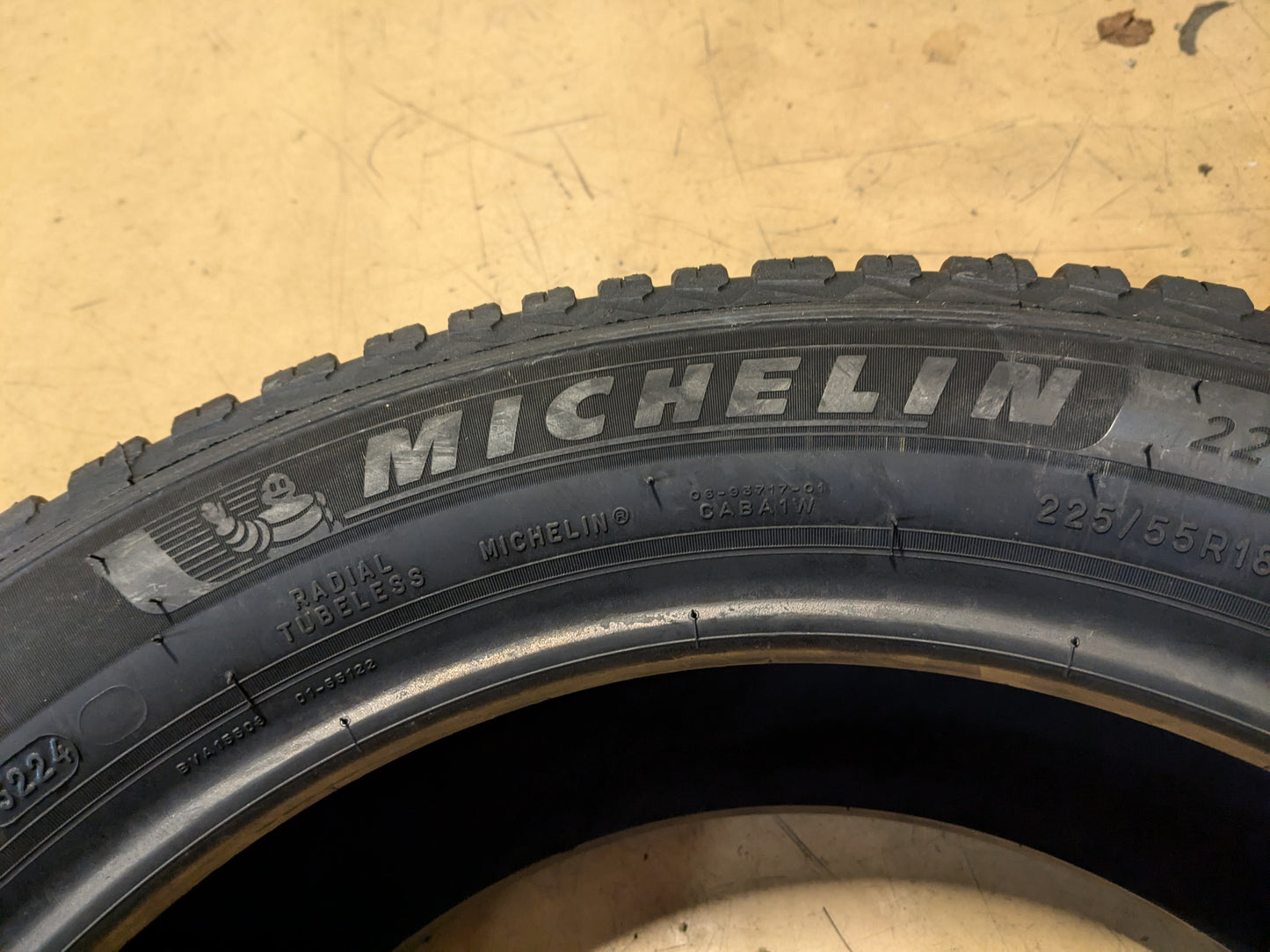 MICHELIN CROSSCLIMATE2 BSW P 225 55 18 98H ALL SEASON TIRE 04749