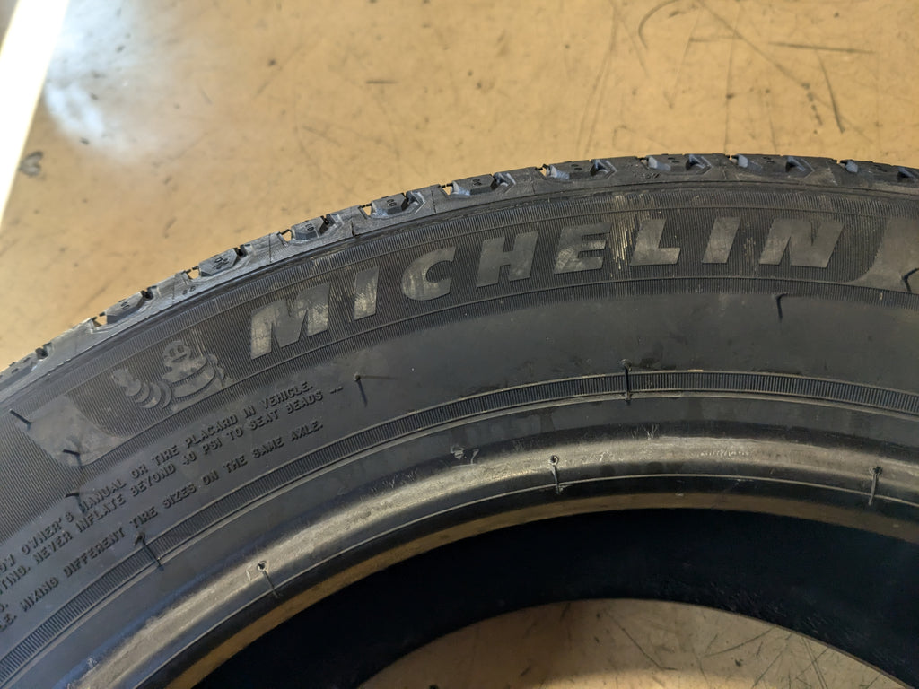 MICHELIN DEFENDER 2 BSW P 215 55 16 97H XL ALL SEASON TIRE 12060