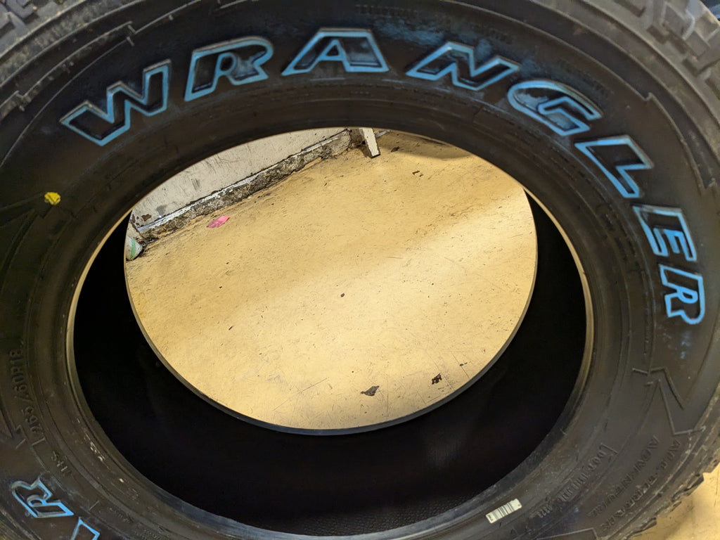GOODYEAR WRANGLER ALL-TERRAIN ADVENTURE WITH KEVLAR BSW LT 265 60 18 110H 583944