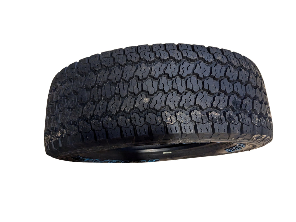 GOODYEAR WRANGLER ALL-TERRAIN ADVENTURE WITH KEVLAR BSW LT 265 60 18 110H 583944