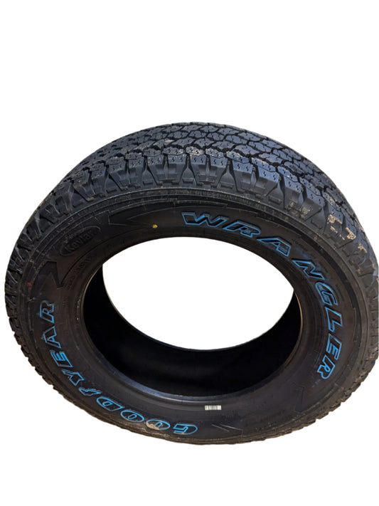 GOODYEAR WRANGLER ALL-TERRAIN ADVENTURE WITH KEVLAR BSW LT 265 60 18 110H 583944