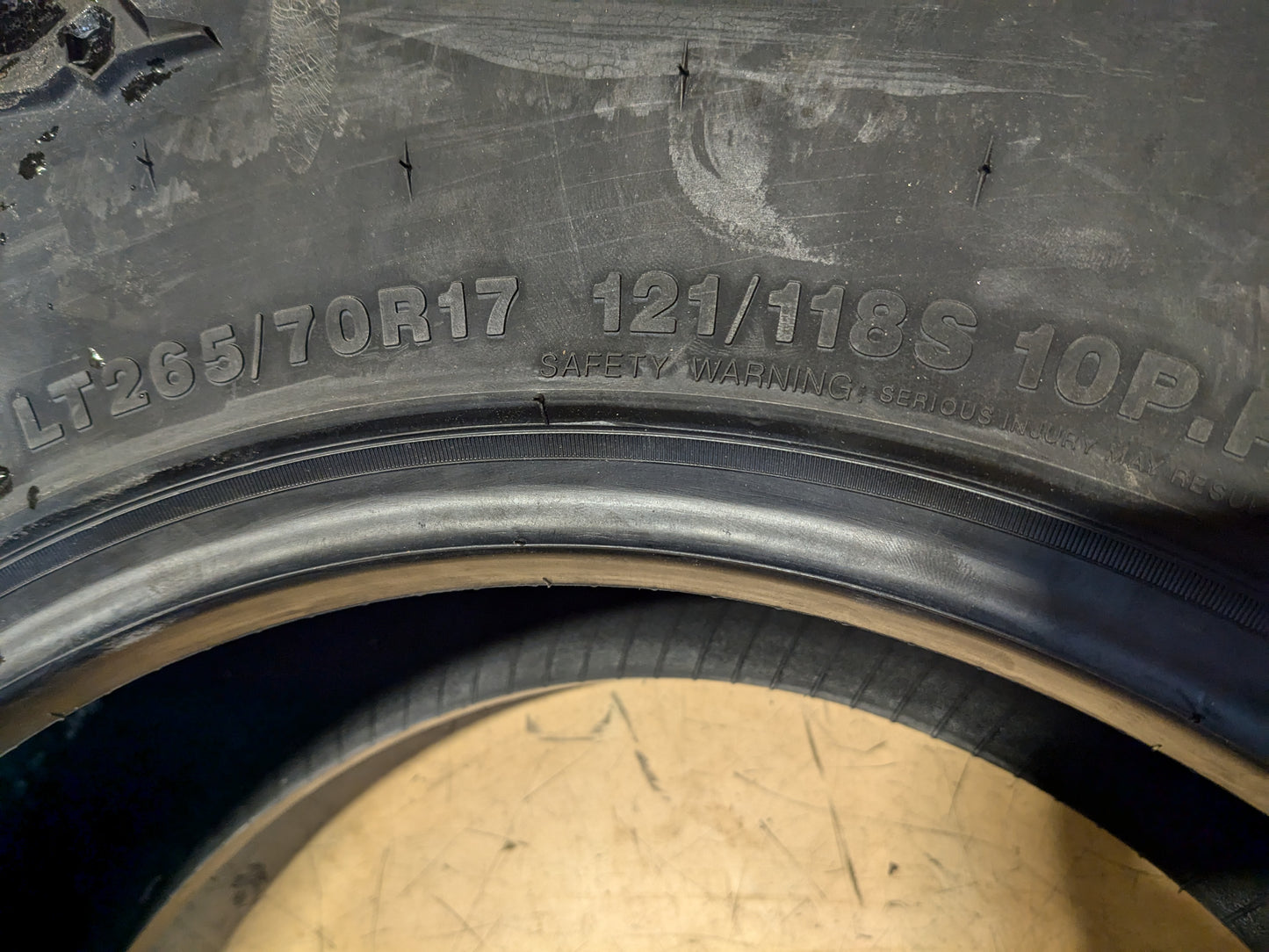 GROUNDSPEED VOYAGER MT BSW LT 265 70 17 121/118S E ALL SEASON TIRE 115050