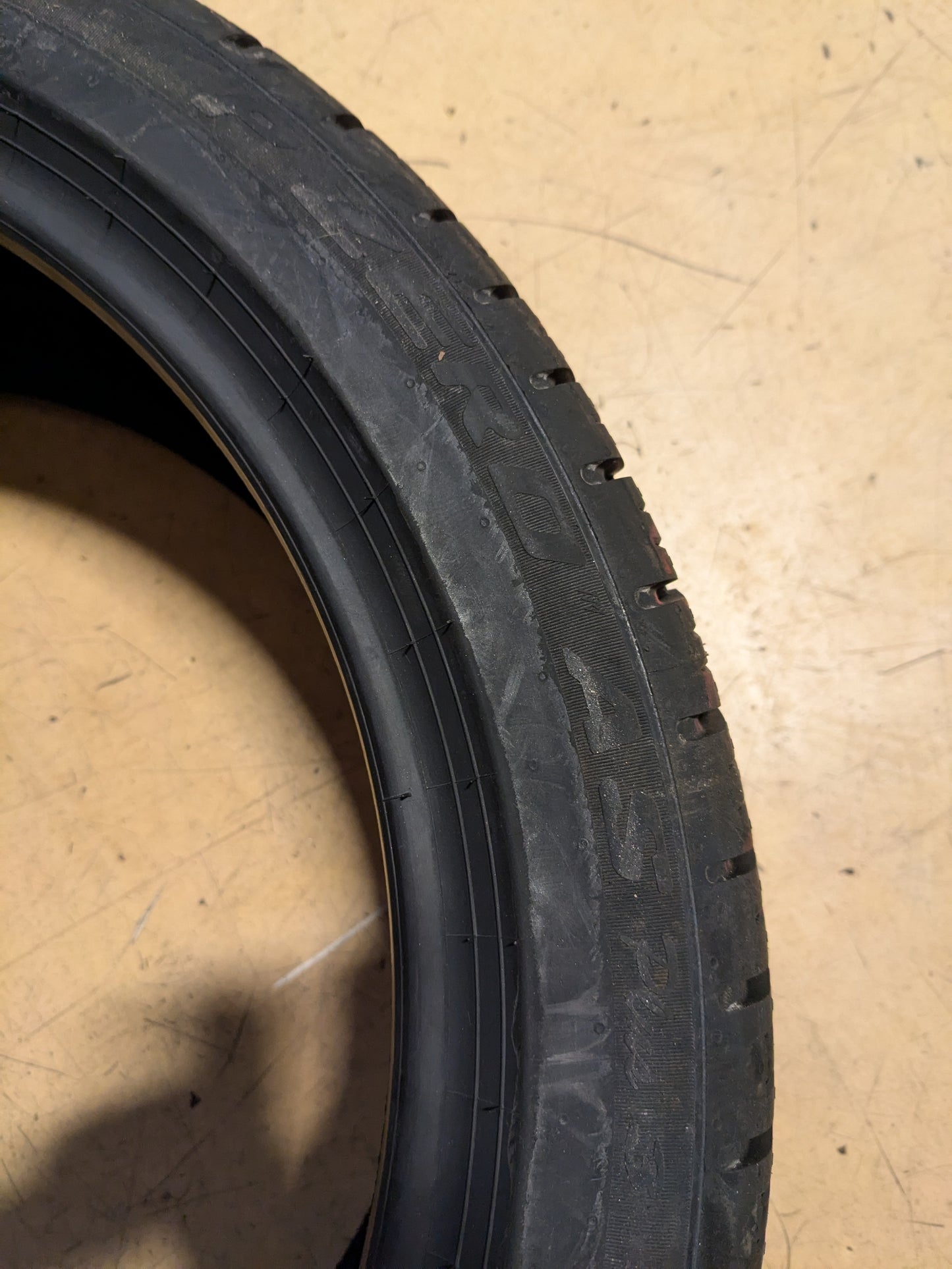 PIRELLI P Zero All Season Plus 3 BSW P 235 40 18 95Y XL UHP ALL SEASON TIRE 4084100